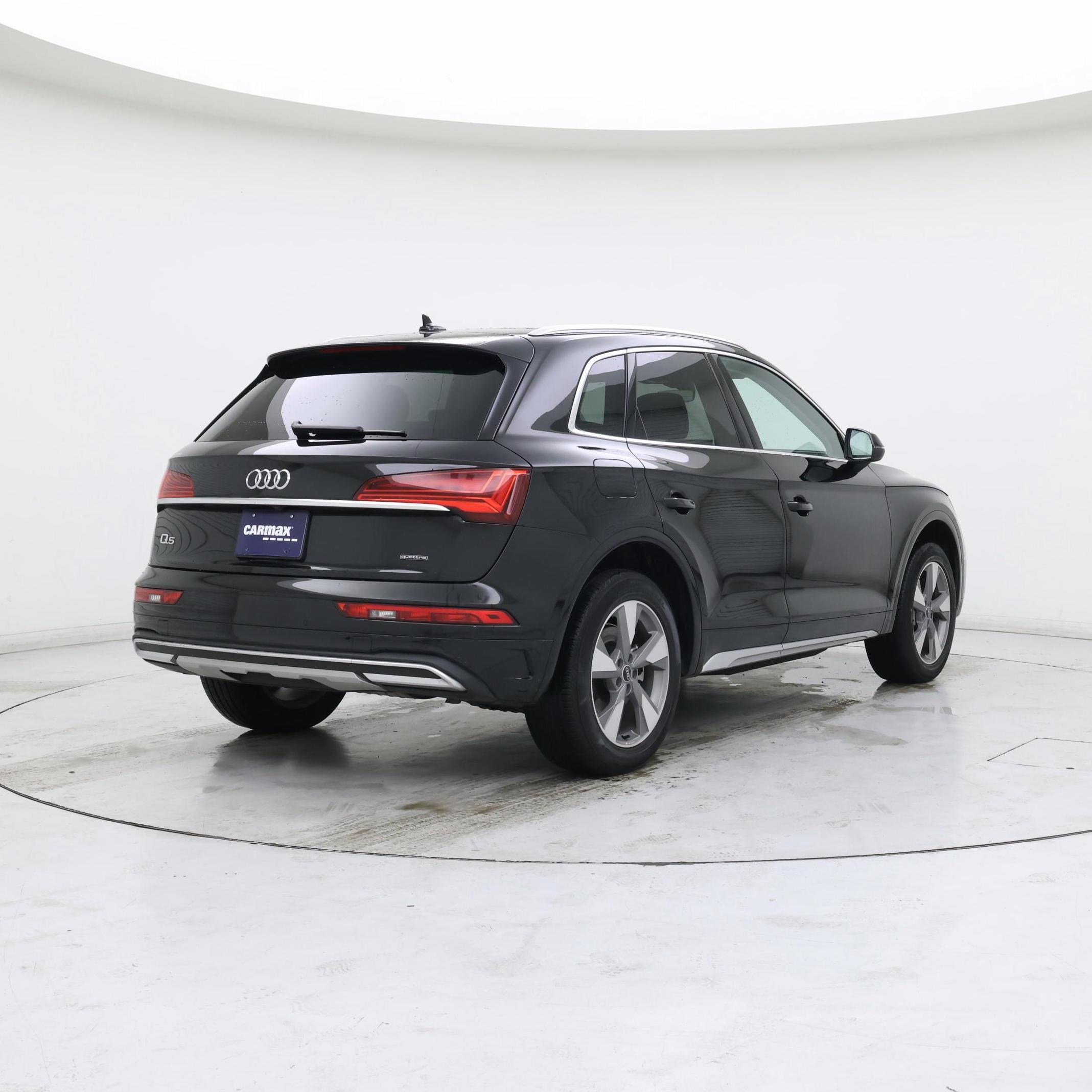 Thumbnail: 2023 Audi Q5 - 8