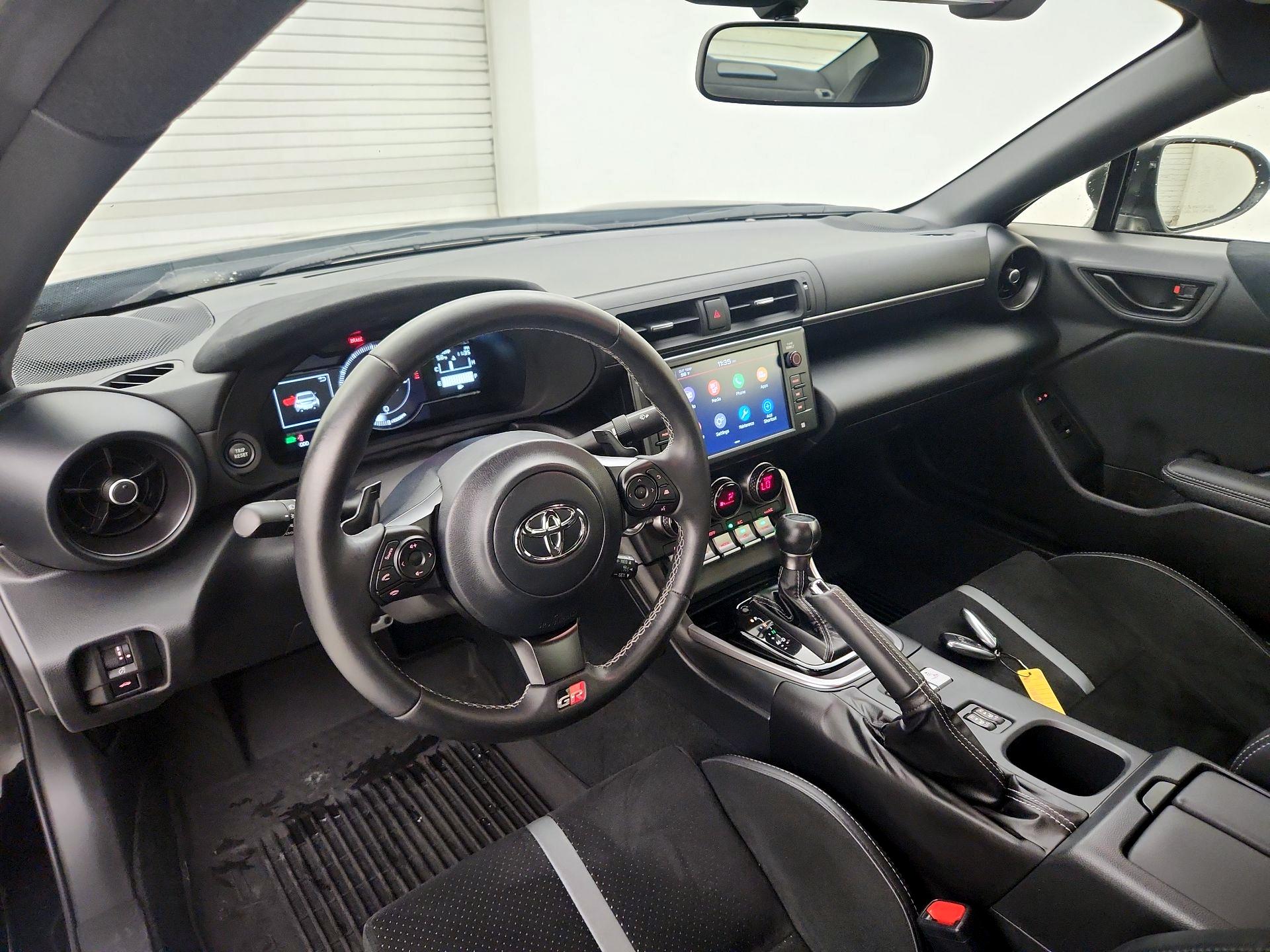 Thumbnail: 2023 Toyota GR86 - 9