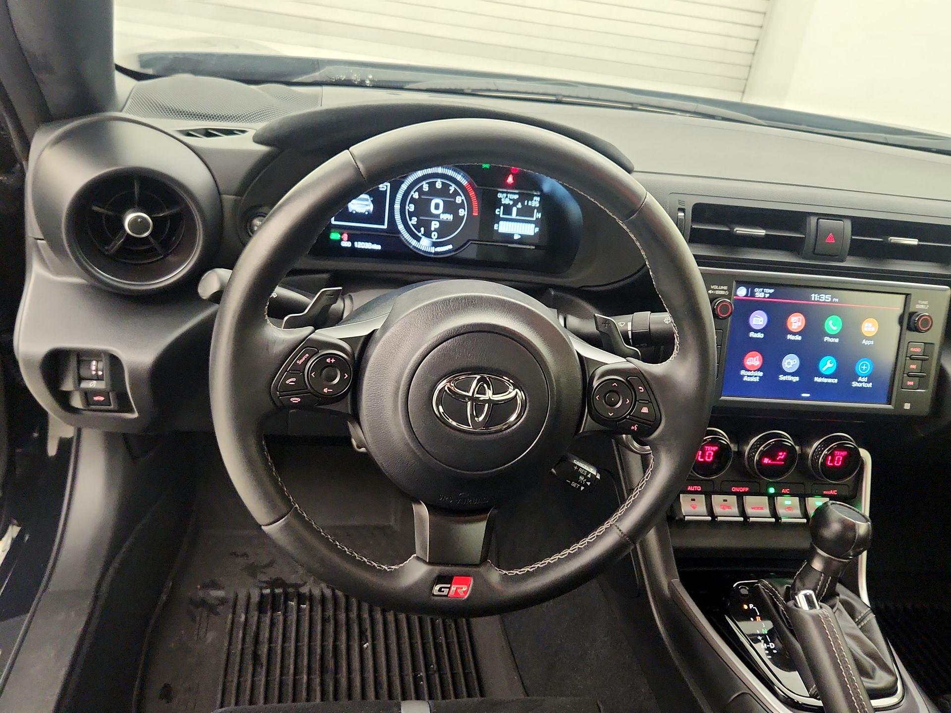 Thumbnail: 2023 Toyota GR86 - 10