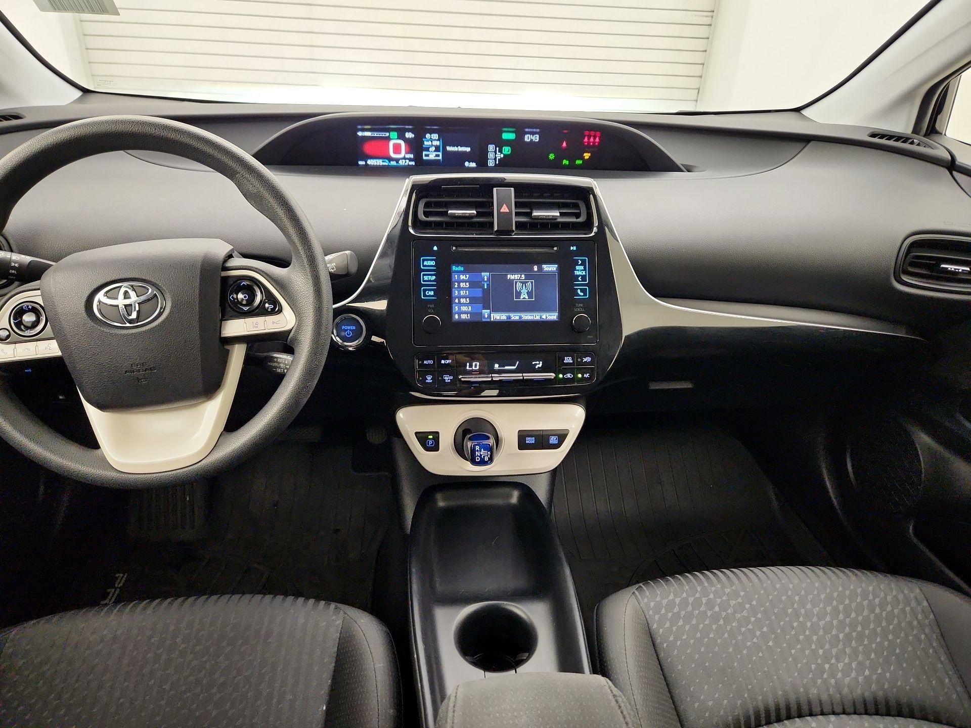 Thumbnail: 2018 Toyota Prius - 9