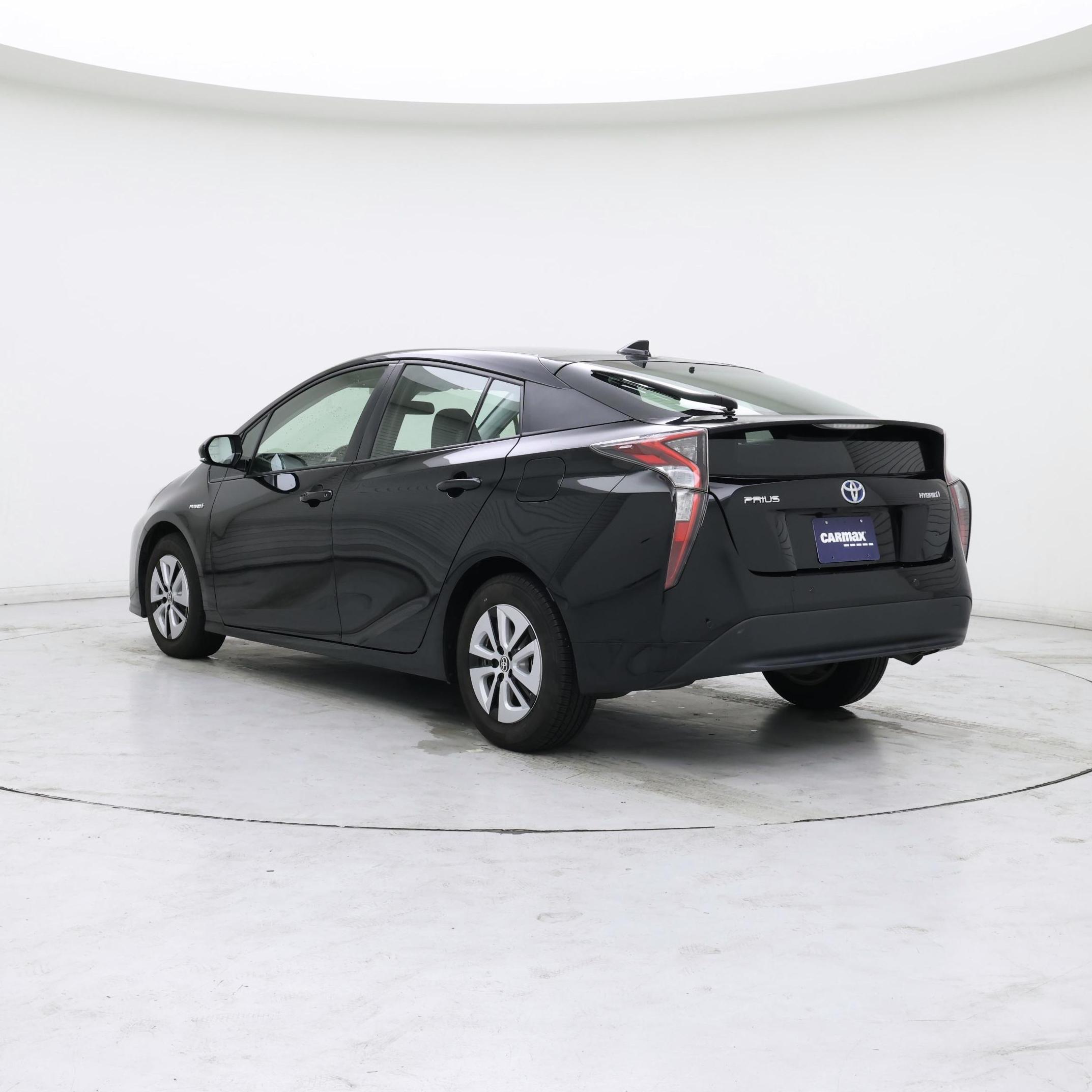 Thumbnail: 2018 Toyota Prius - 2