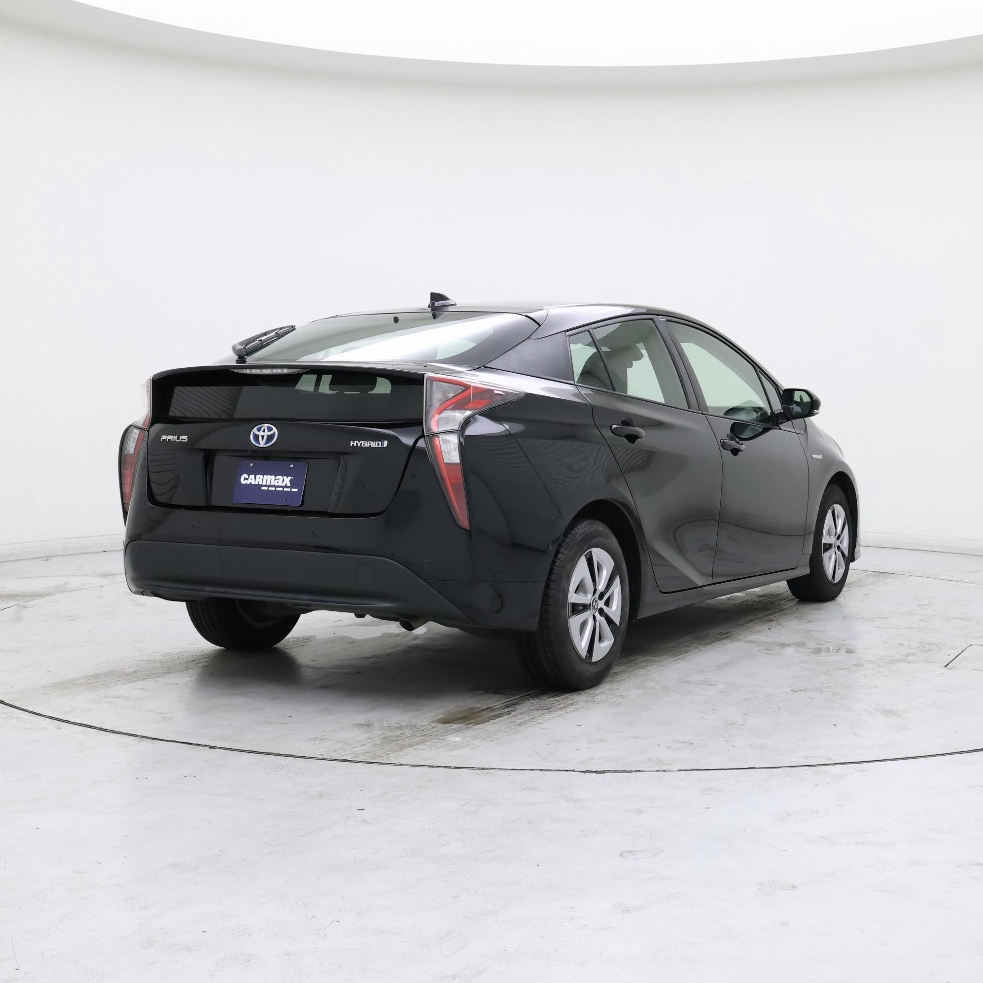 Thumbnail: 2018 Toyota Prius - 8