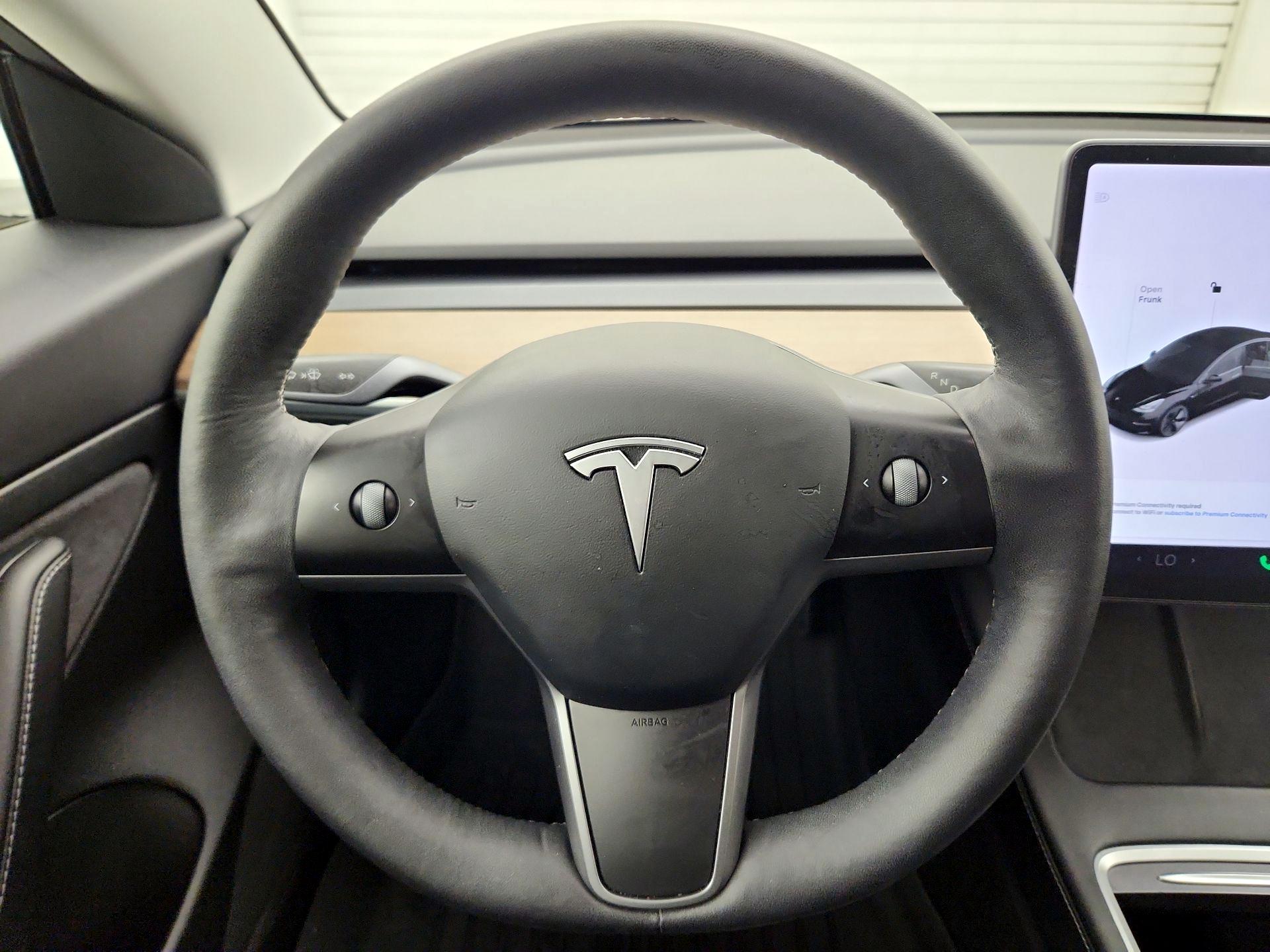 Thumbnail: 2021 Tesla Model 3 - 10