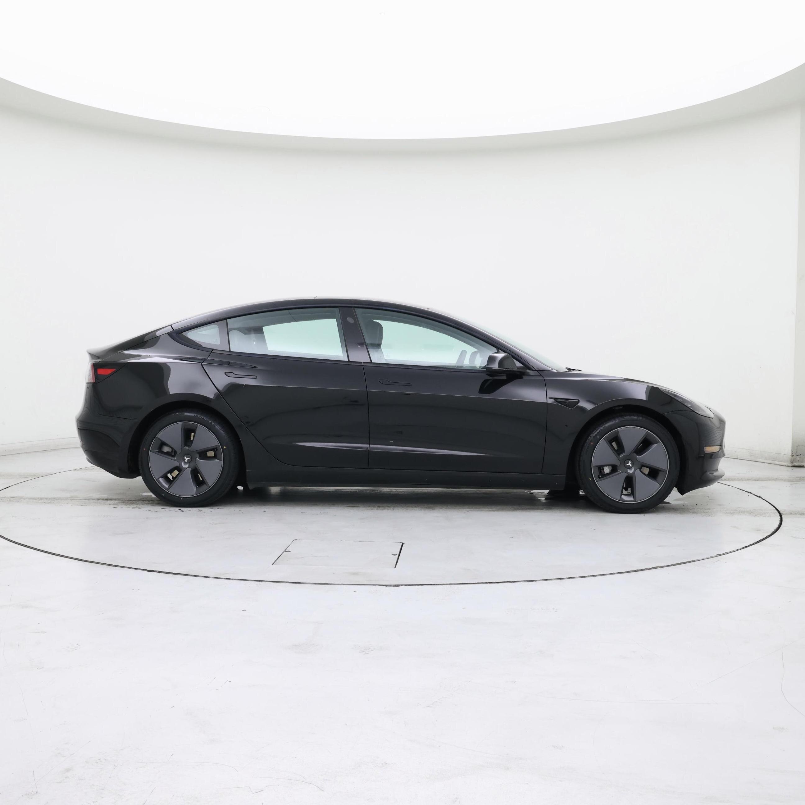 Thumbnail: 2021 Tesla Model 3 - 7