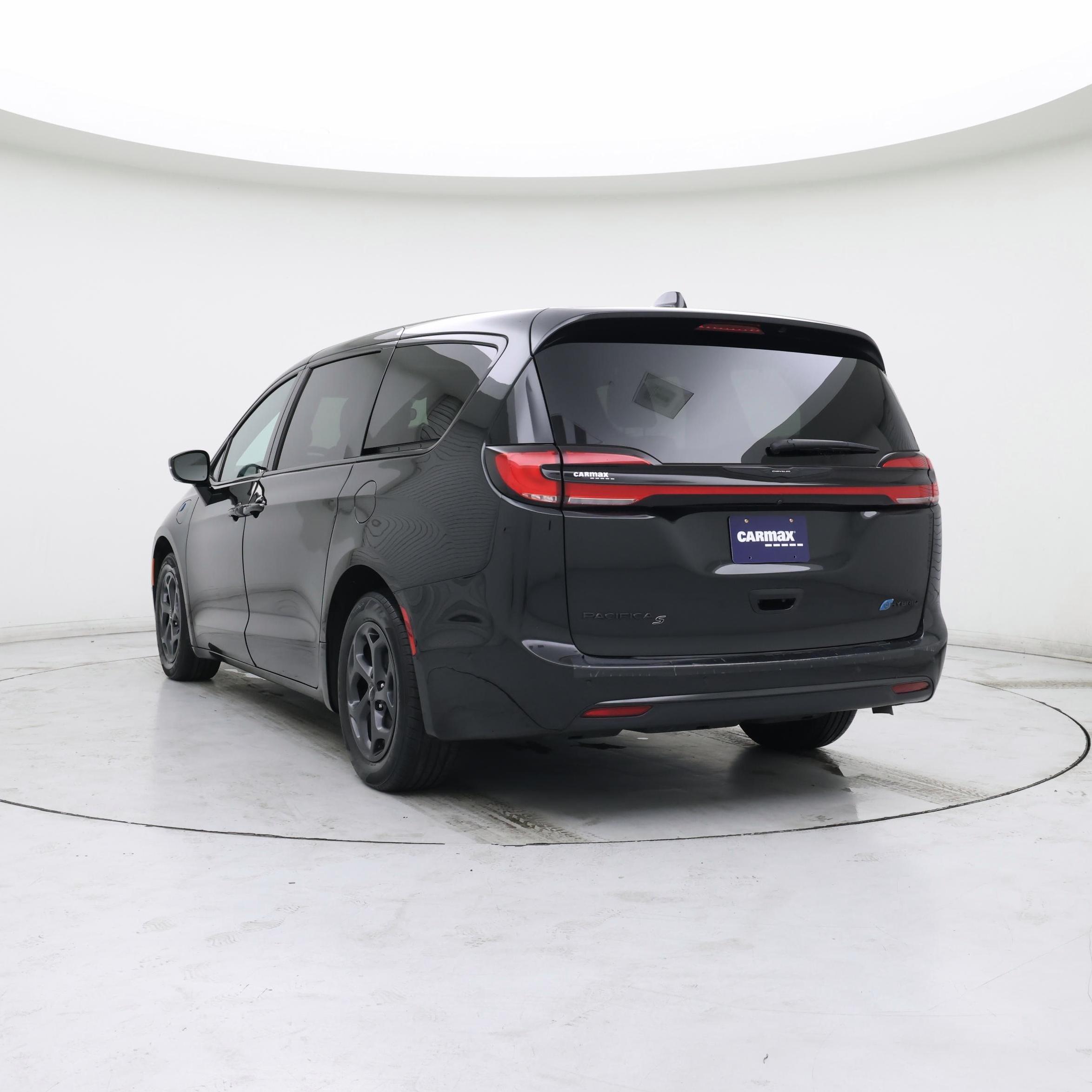 Thumbnail: 2023 Chrysler Pacifica - 5