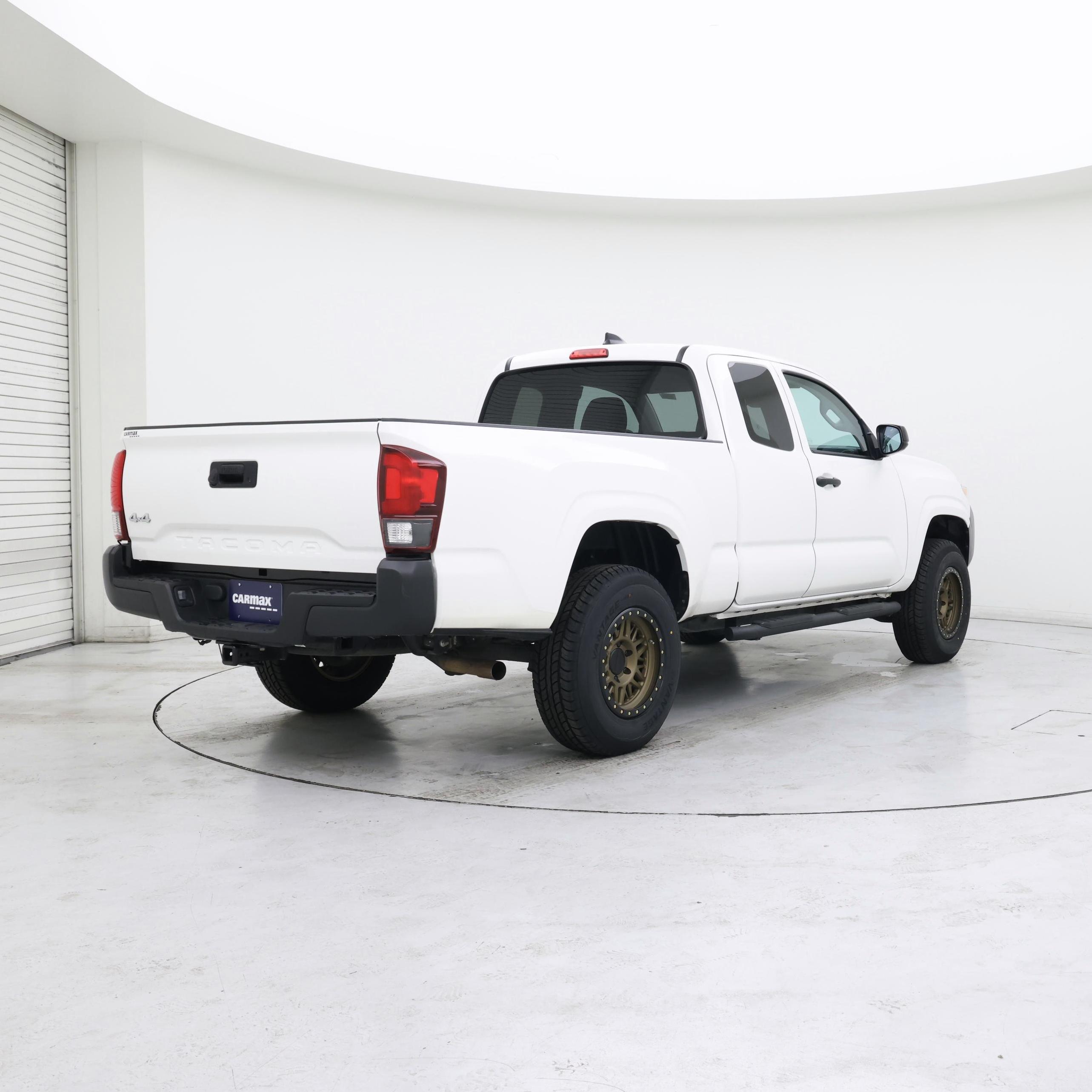Thumbnail: 2021 Toyota Tacoma - 8