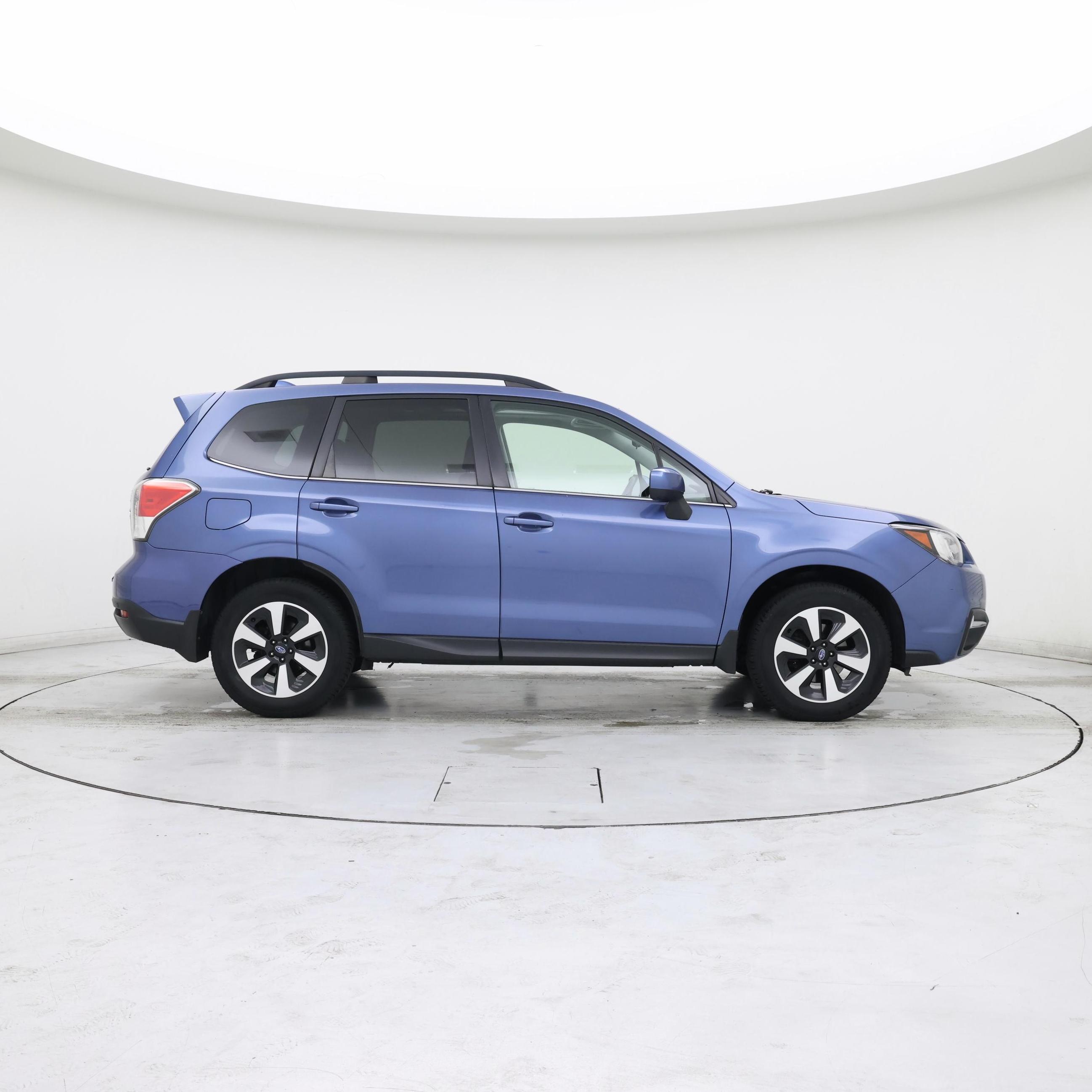 Thumbnail: 2017 Subaru Forester - 7