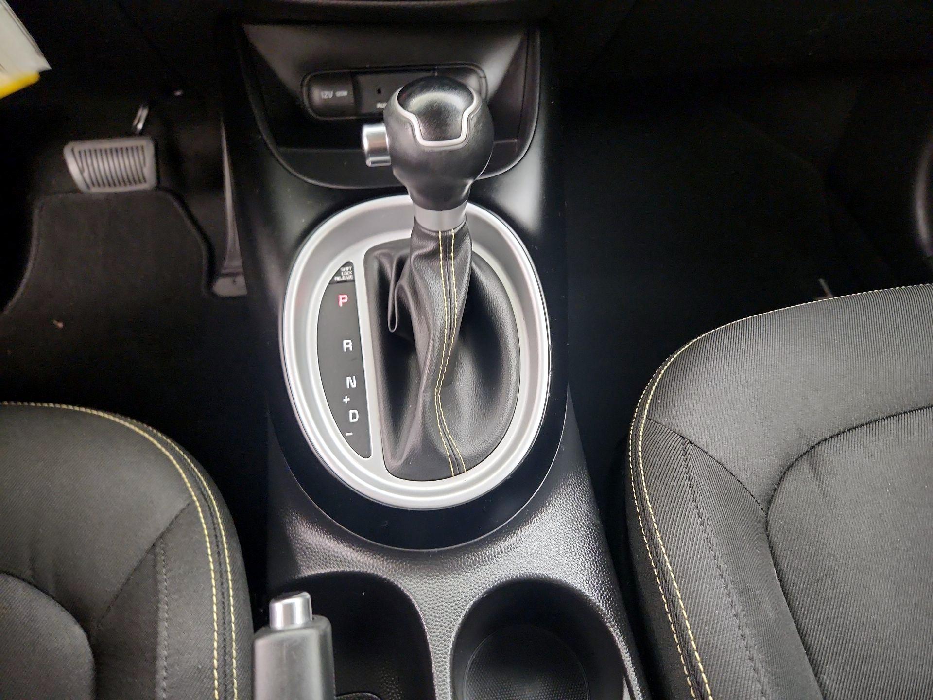 Thumbnail: 2016 Kia Soul - 16