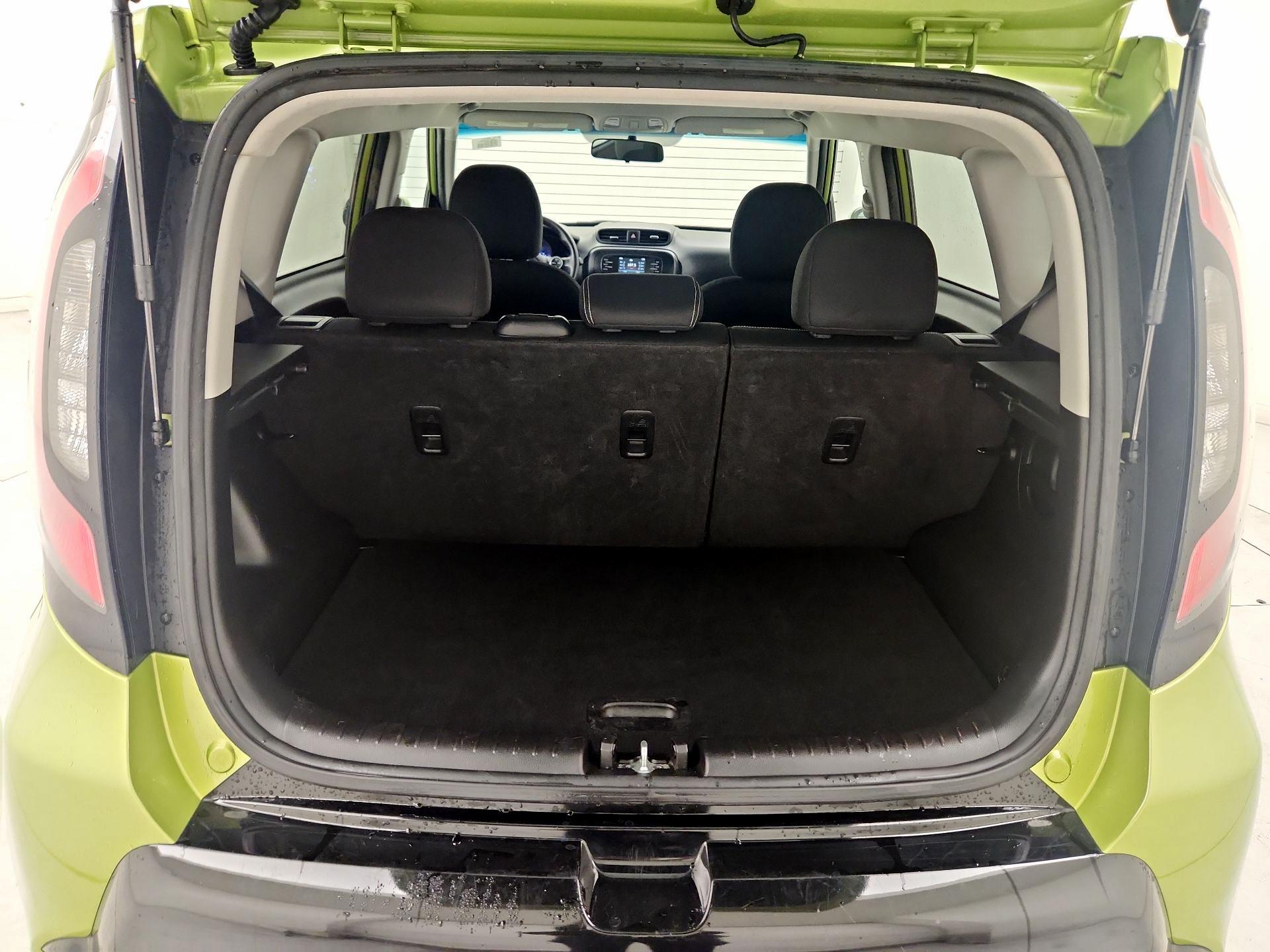 Thumbnail: 2016 Kia Soul - 19