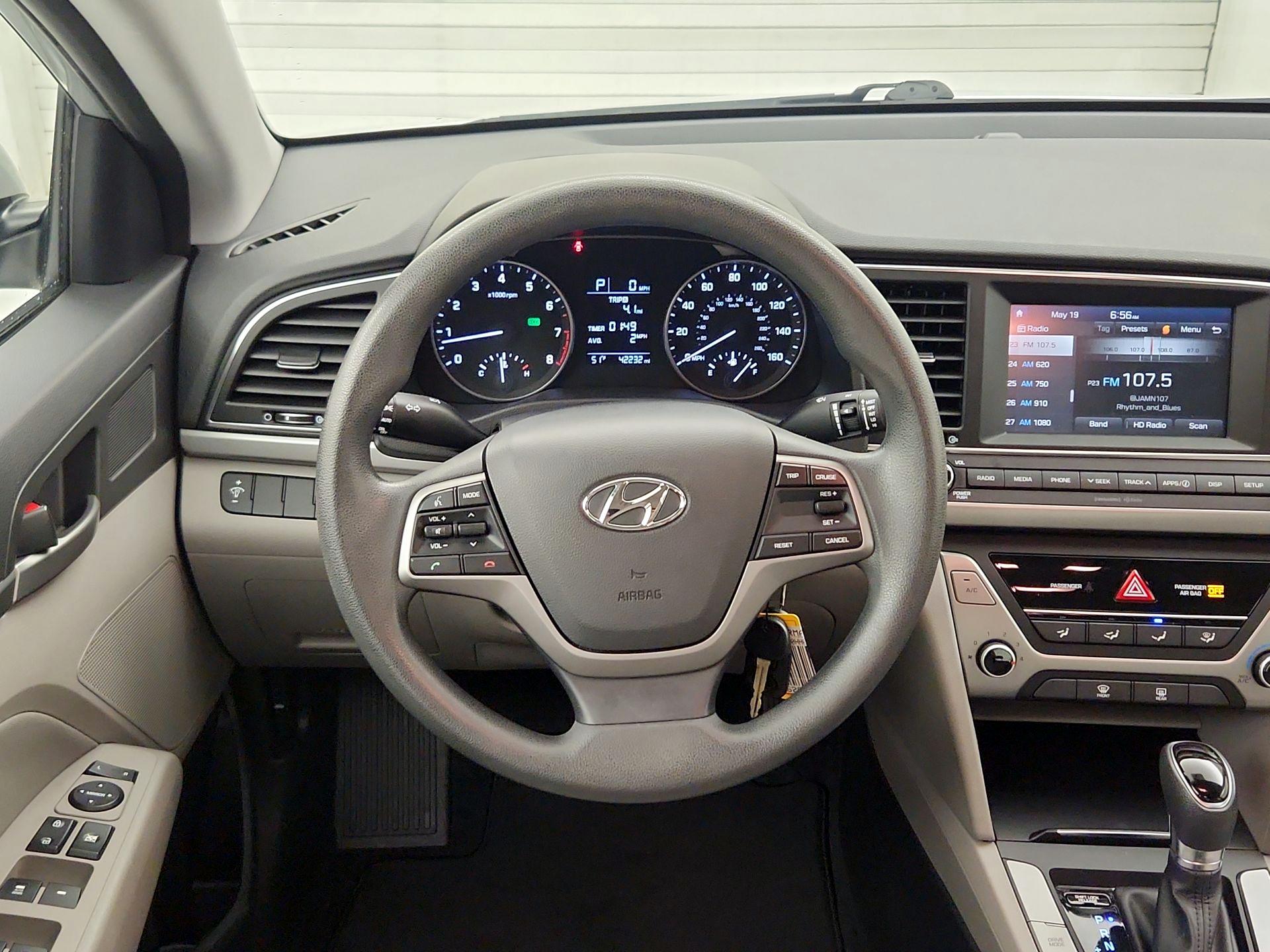 Thumbnail: 2017 Hyundai Elantra - 10