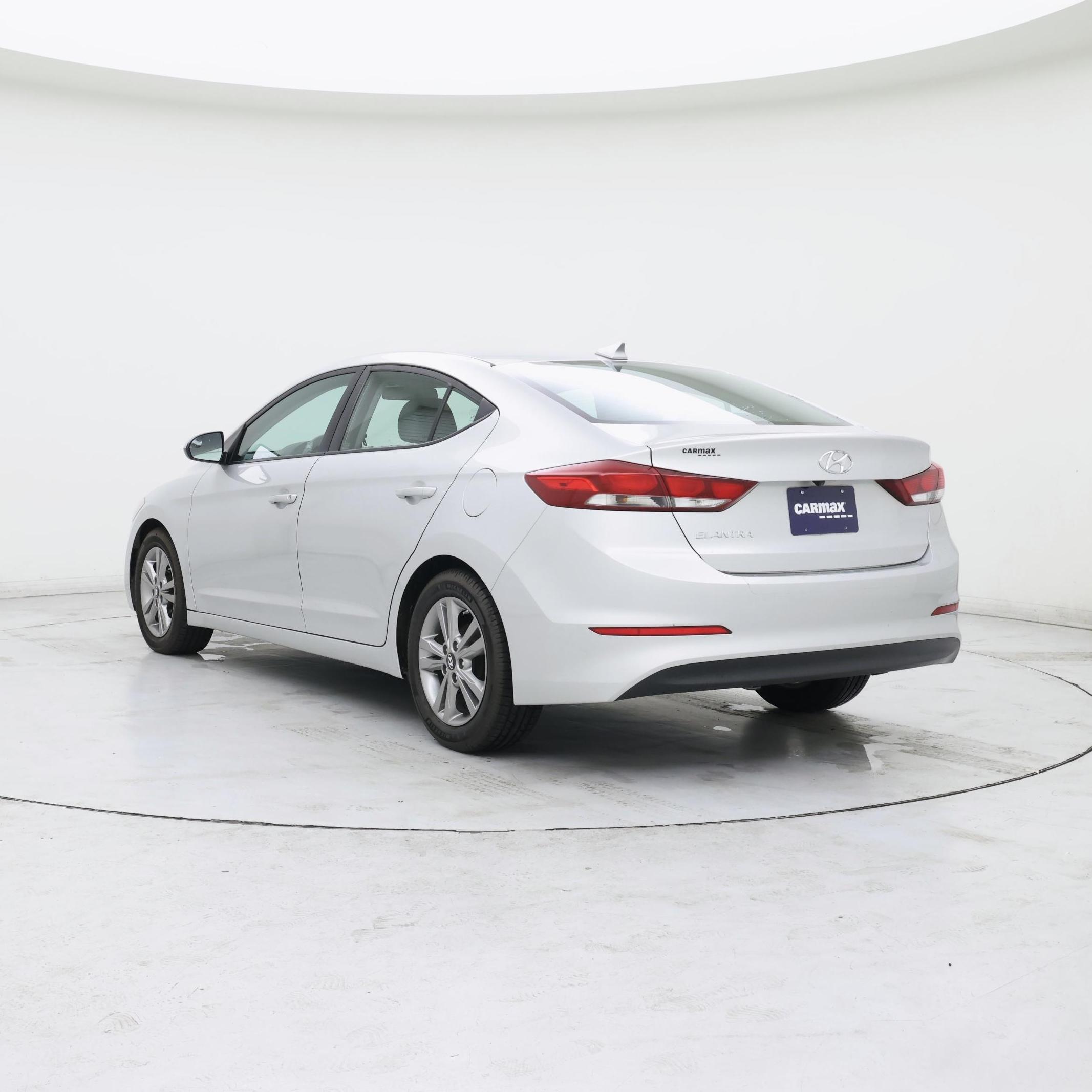 Thumbnail: 2017 Hyundai Elantra - 2