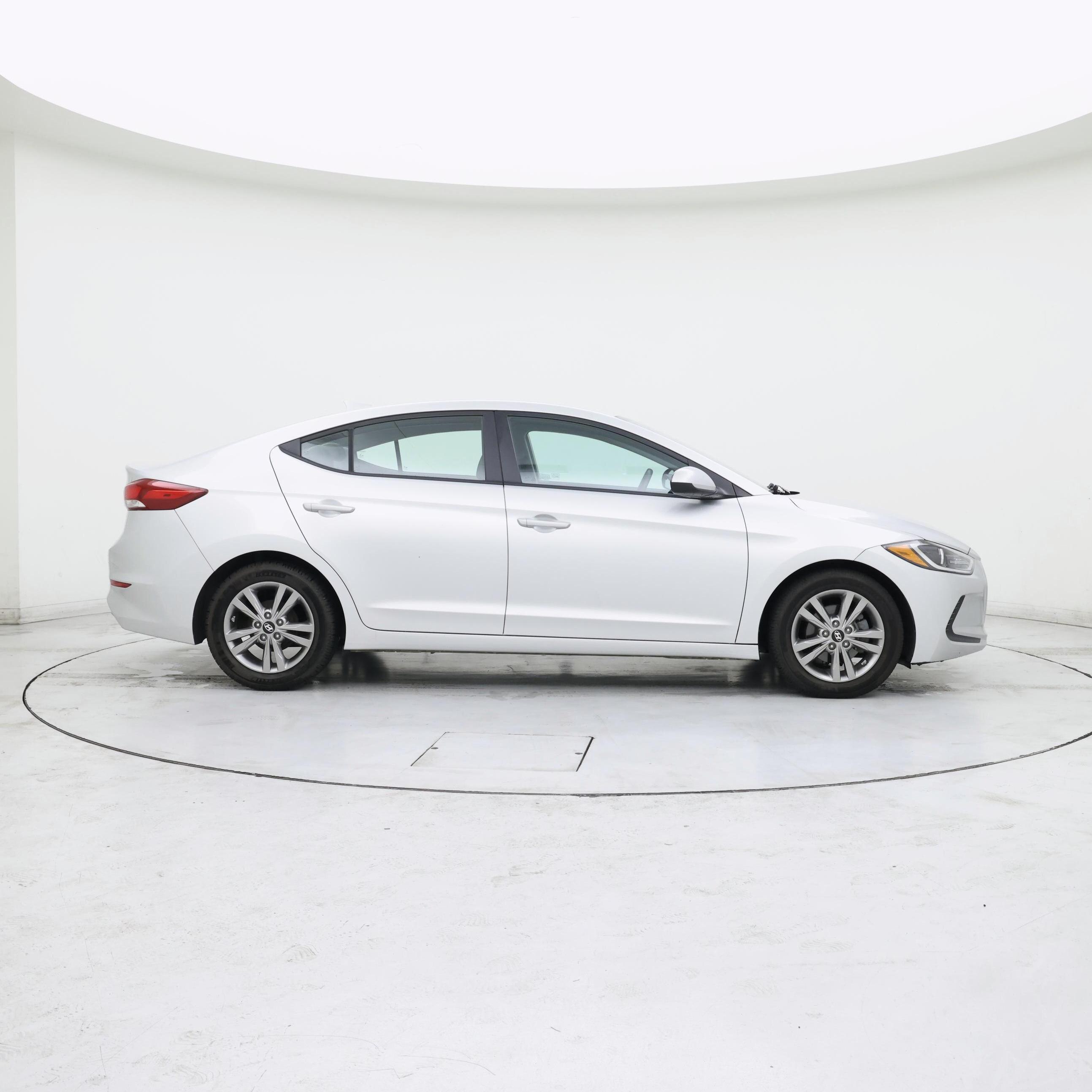 Thumbnail: 2017 Hyundai Elantra - 7