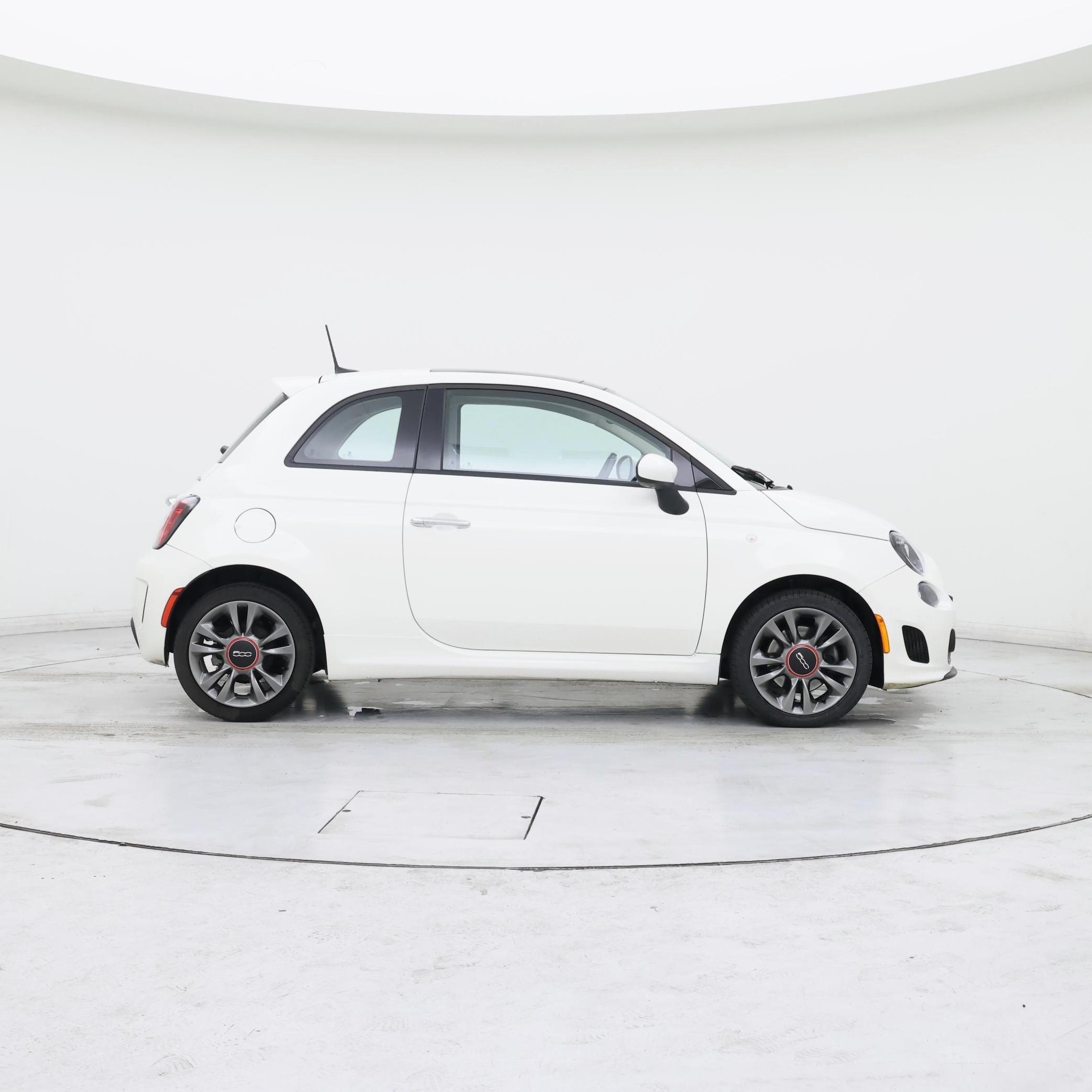 Thumbnail: 2018 Fiat 500 - 7