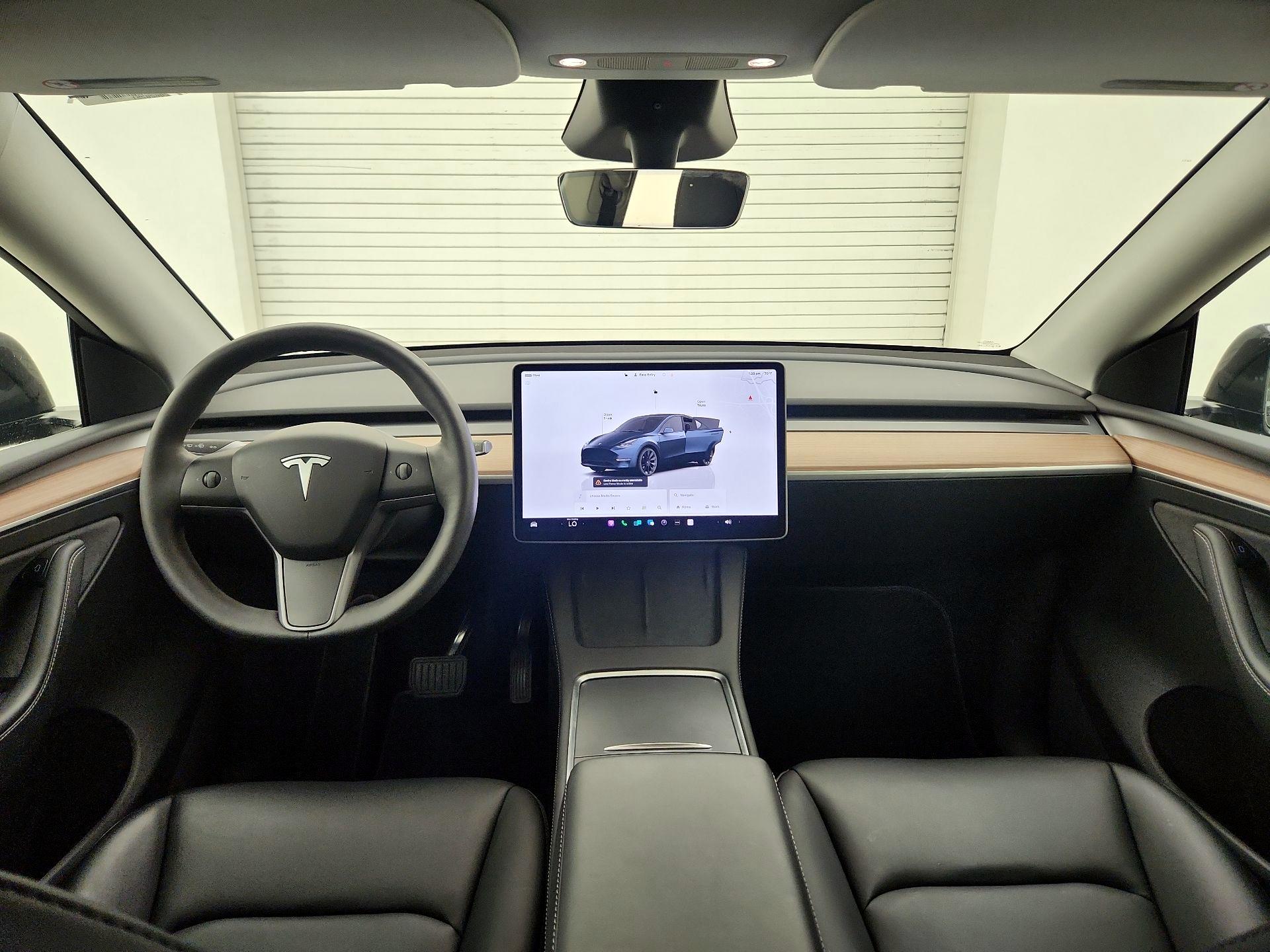Thumbnail: 2025 Tesla Model Y - 9