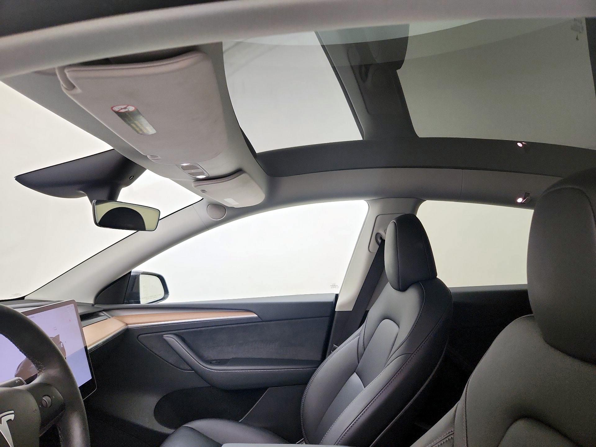 Thumbnail: 2025 Tesla Model Y - 19