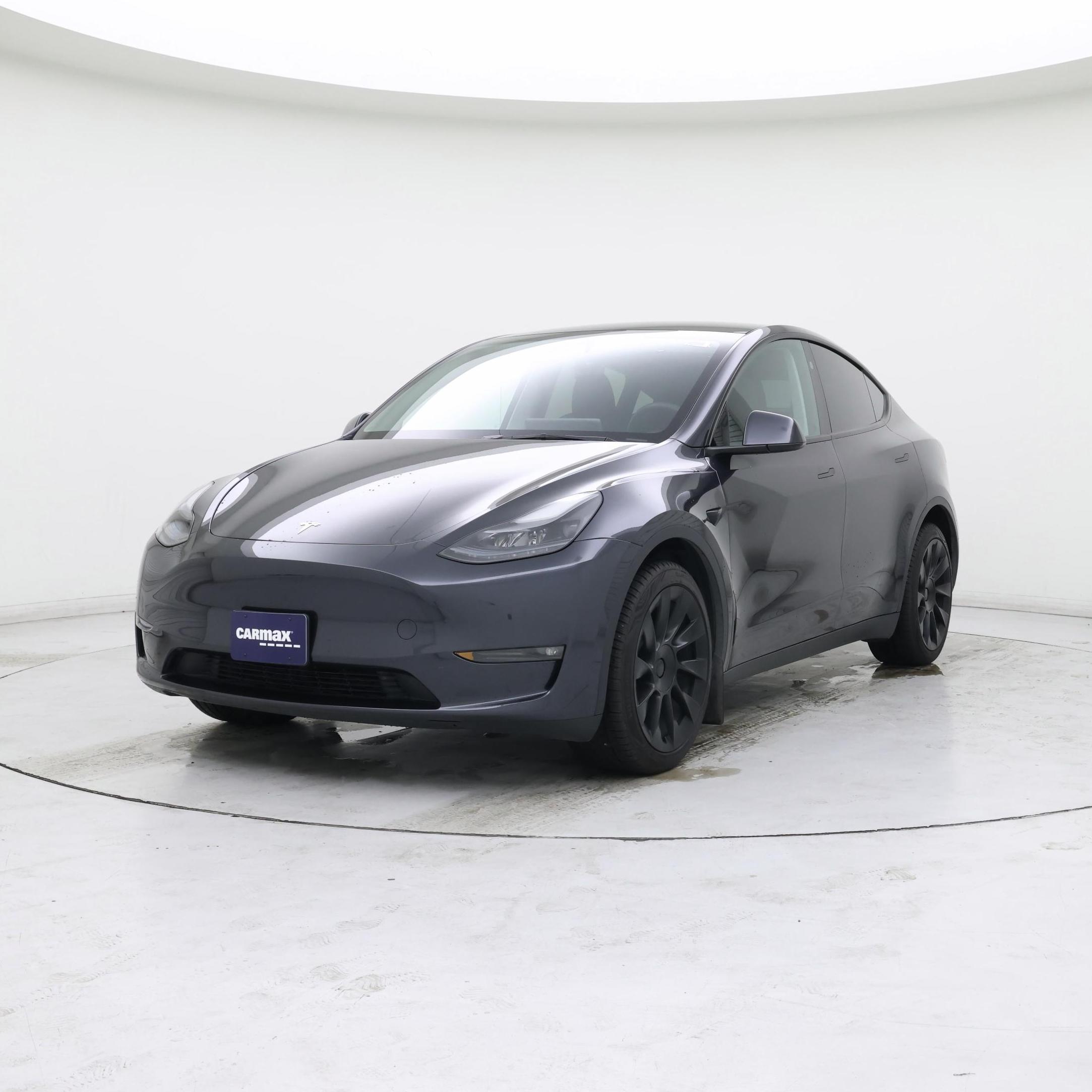 Thumbnail: 2025 Tesla Model Y - 4