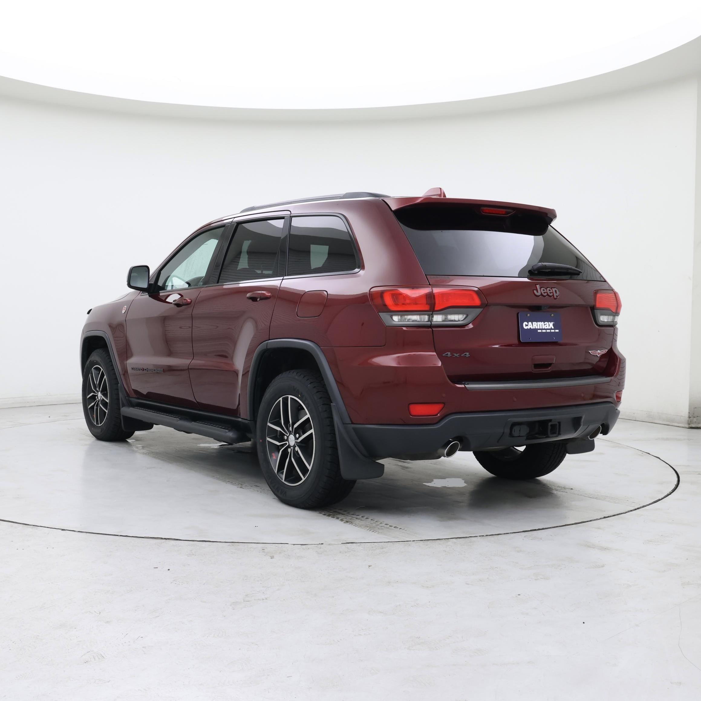 Thumbnail: 2017 Jeep Grand Cherokee - 2