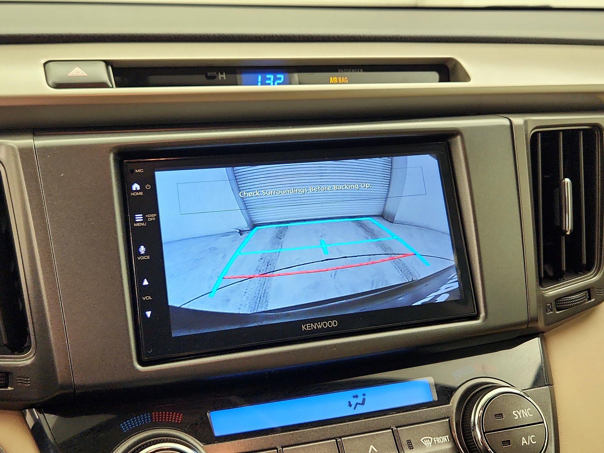 Thumbnail: 2015 Toyota RAV4 - 14