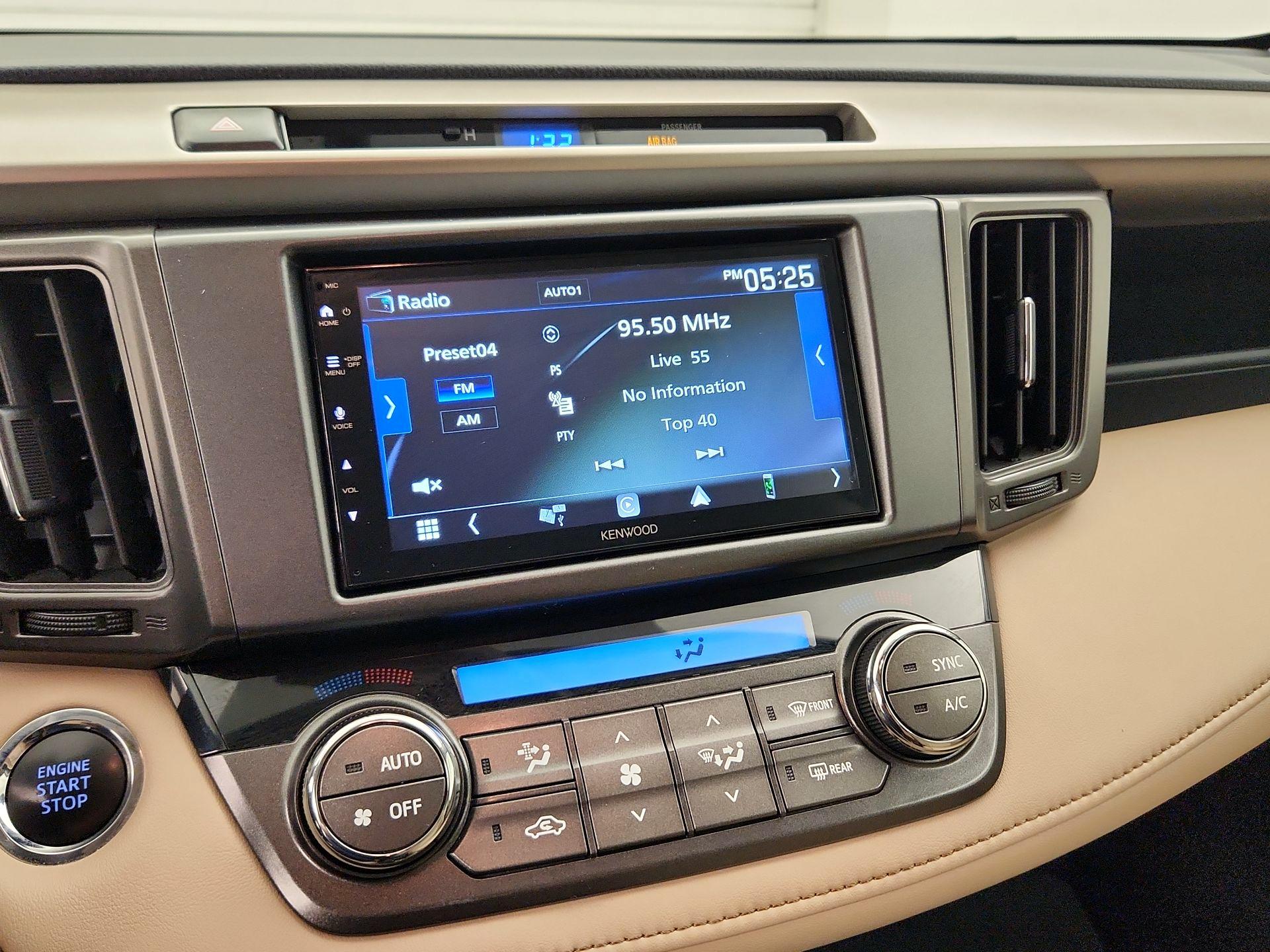 Thumbnail: 2015 Toyota RAV4 - 15