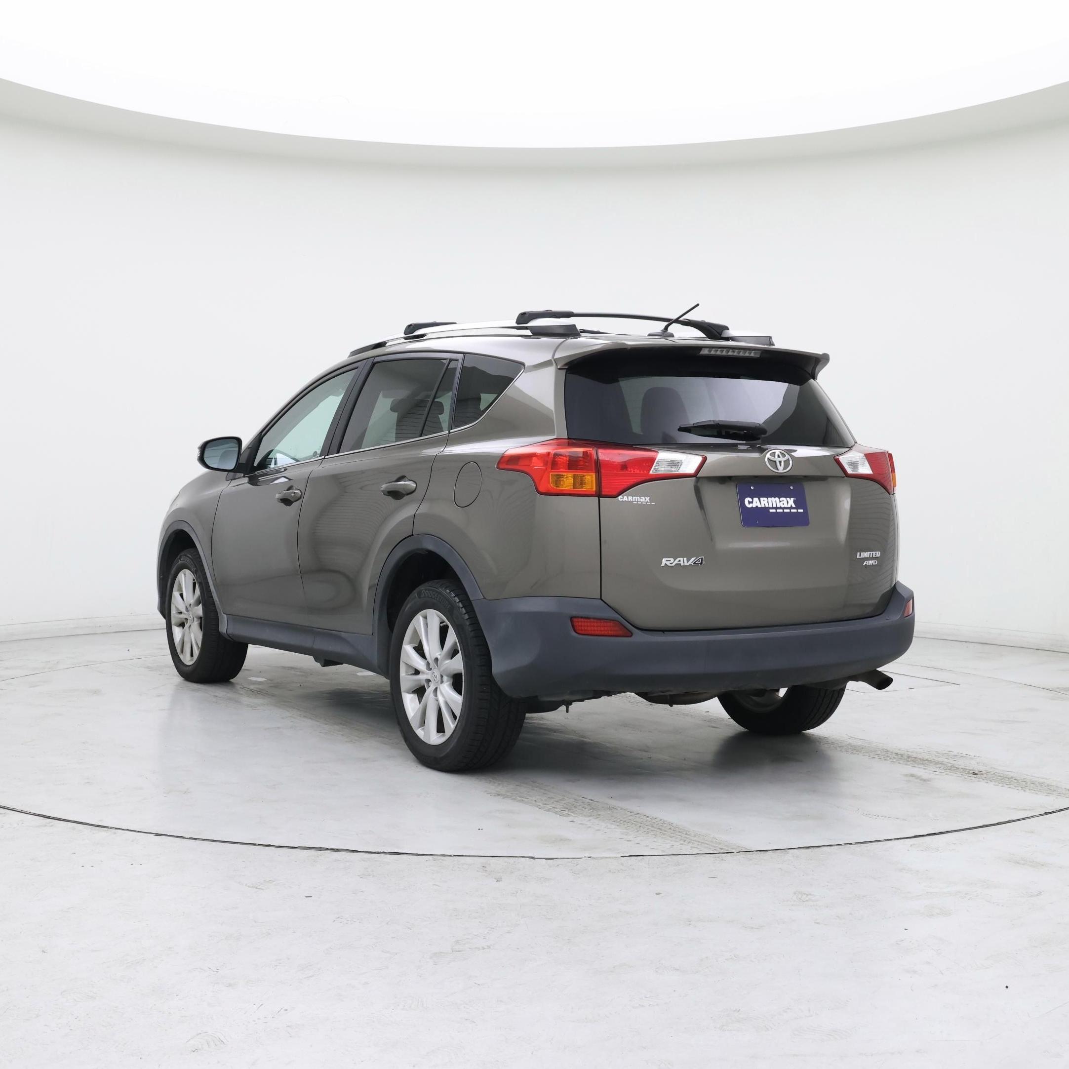 Thumbnail: 2015 Toyota RAV4 - 2