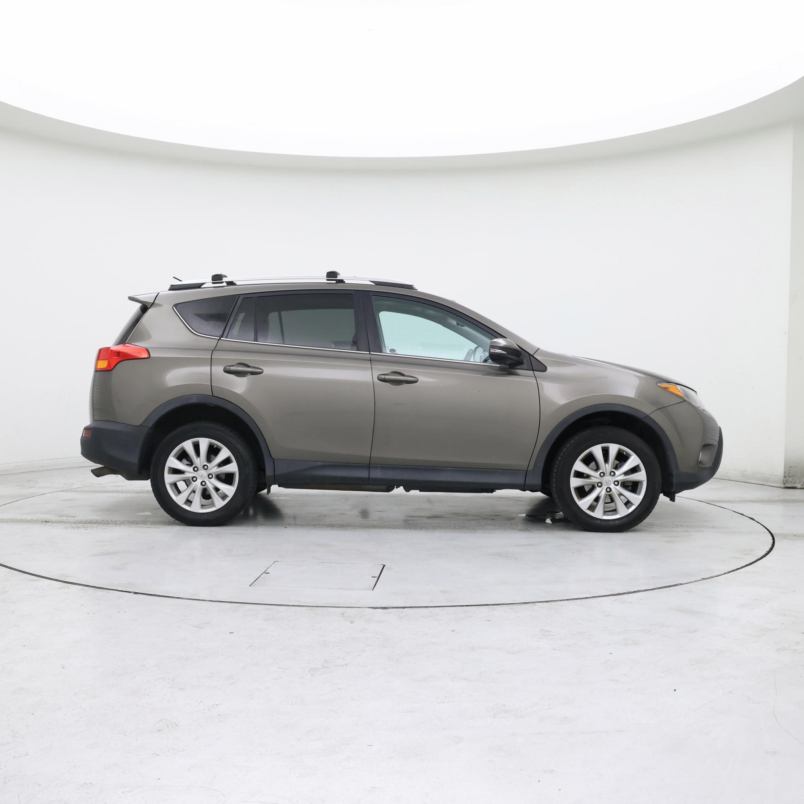 Thumbnail: 2015 Toyota RAV4 - 7