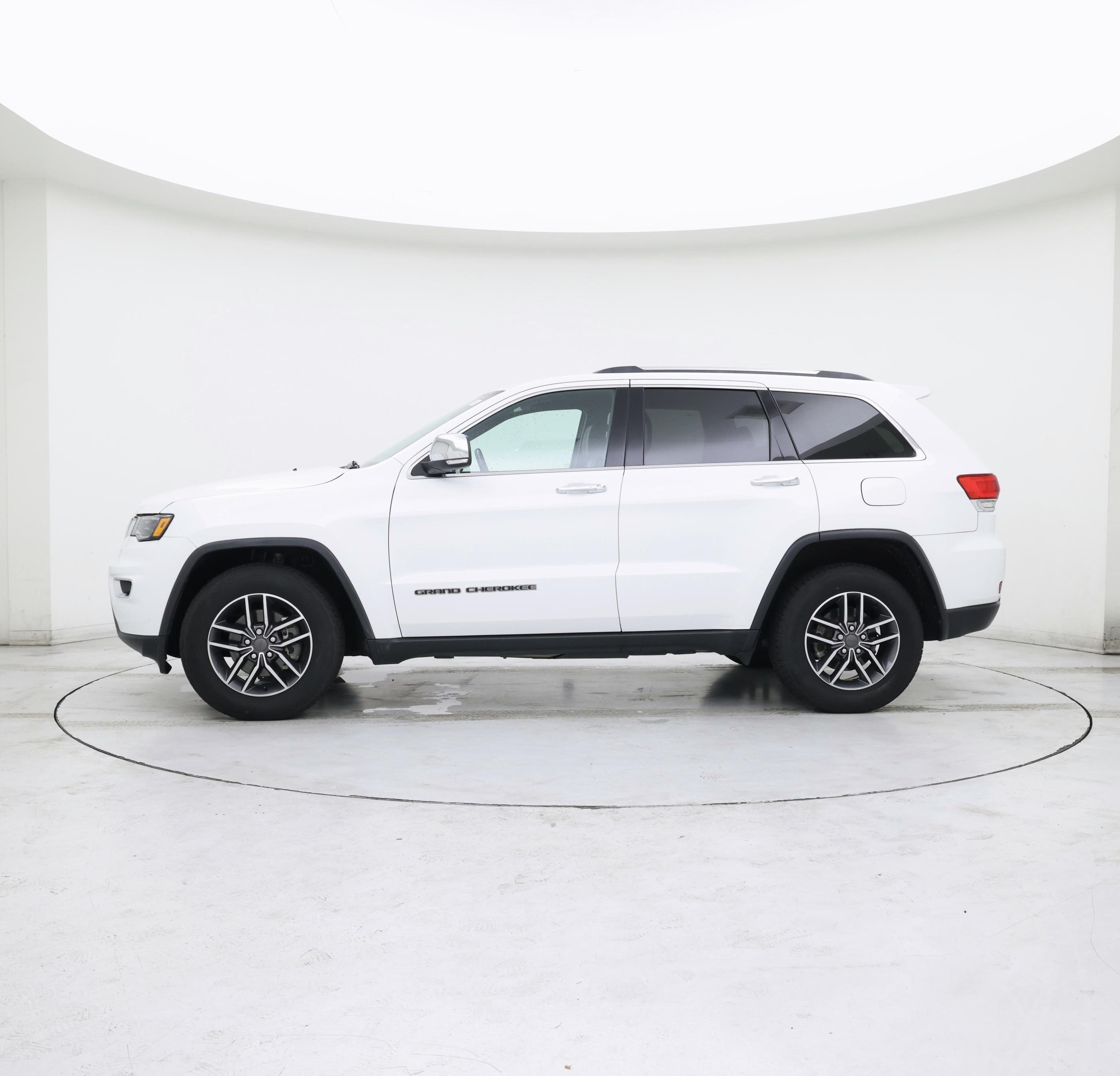 Thumbnail: 2019 Jeep Grand Cherokee - 3