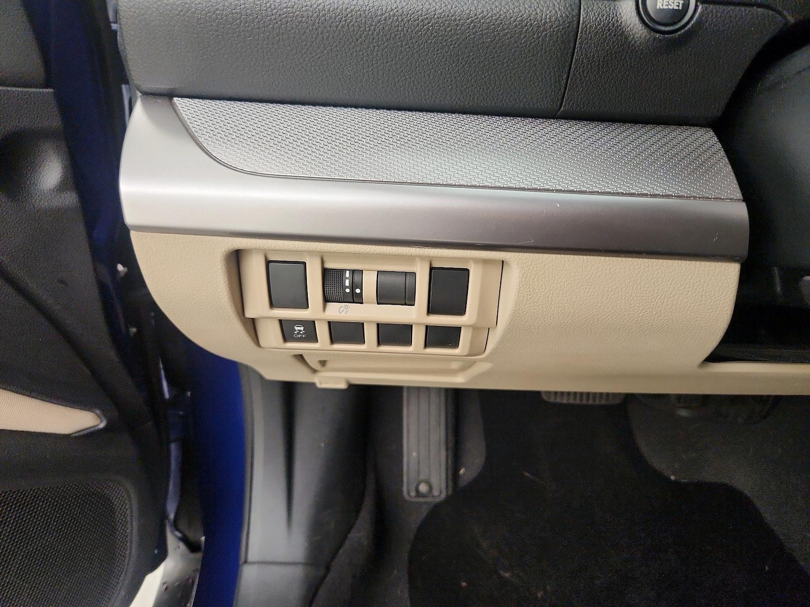 2016 Subaru Outback Premium - Photo 14