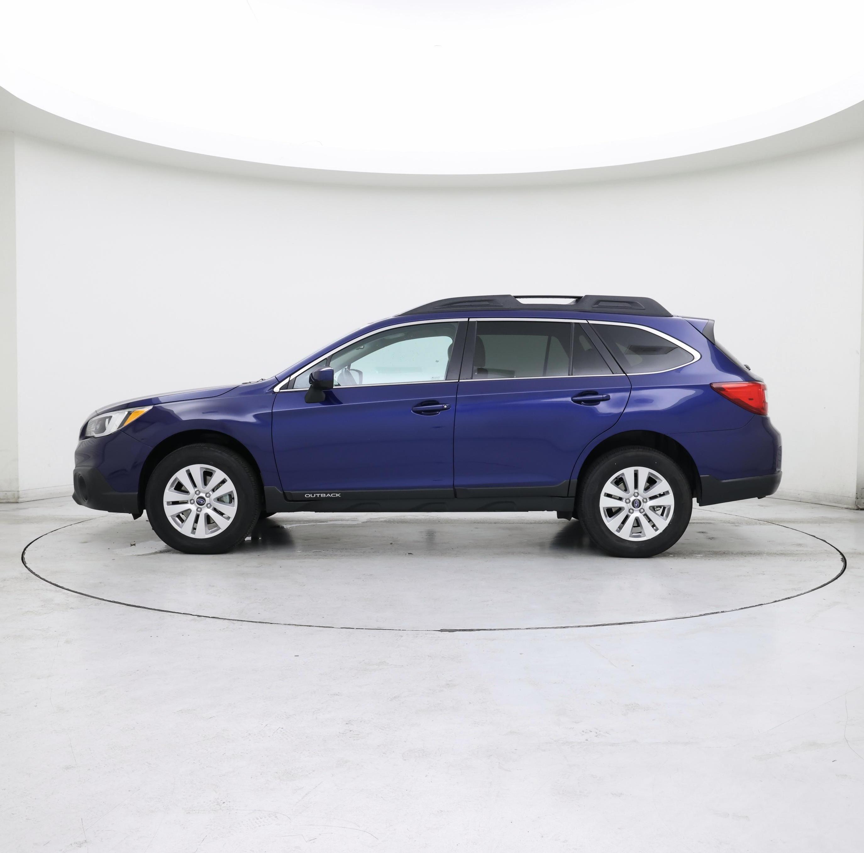 Thumbnail: 2016 Subaru Outback - 3