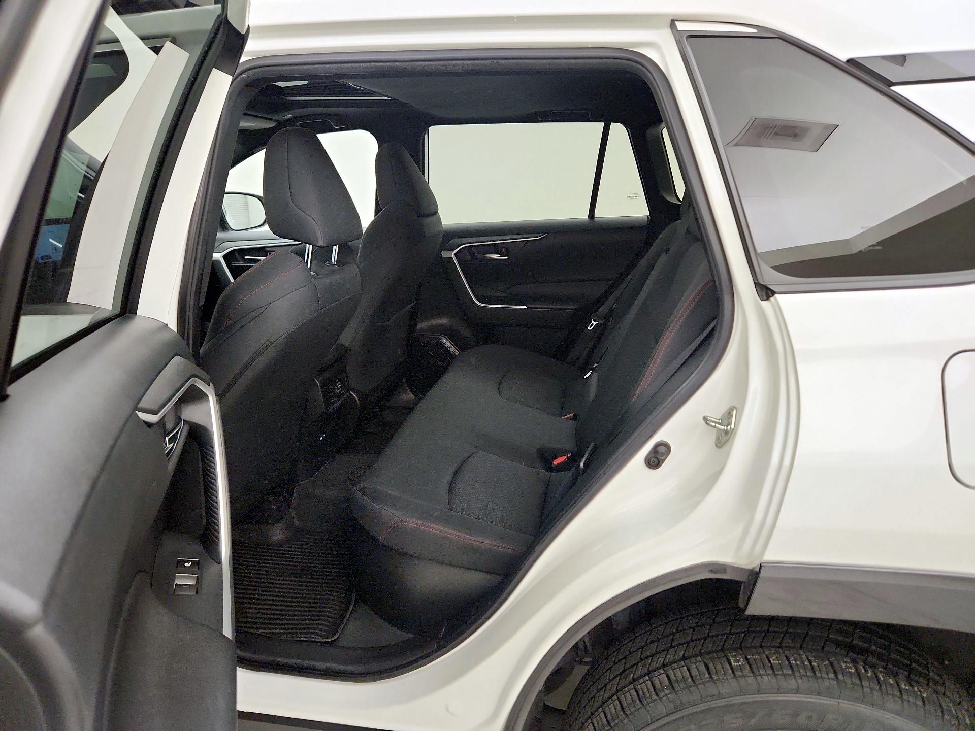 Thumbnail: 2023 Toyota RAV4 - 20