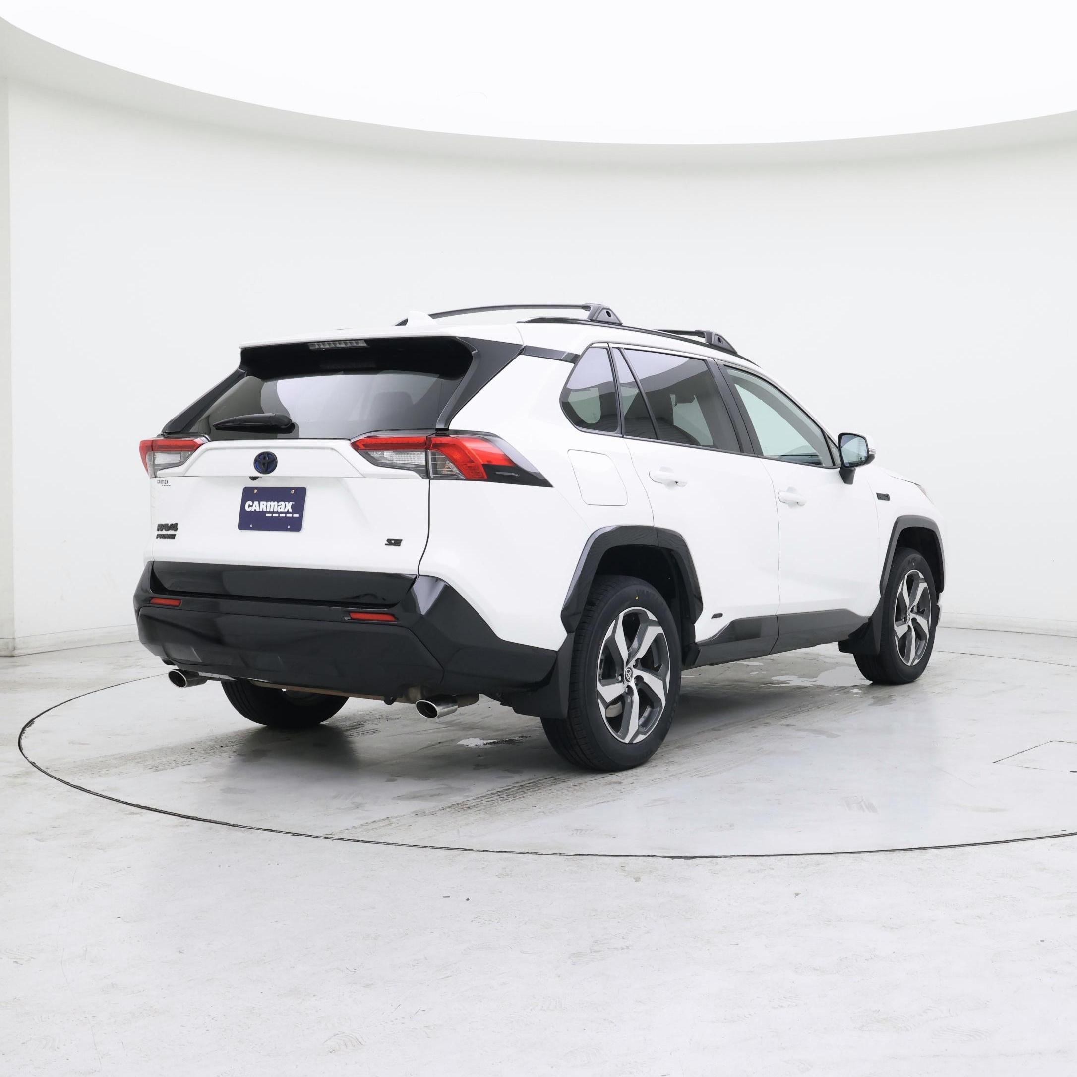 Thumbnail: 2023 Toyota RAV4 - 8