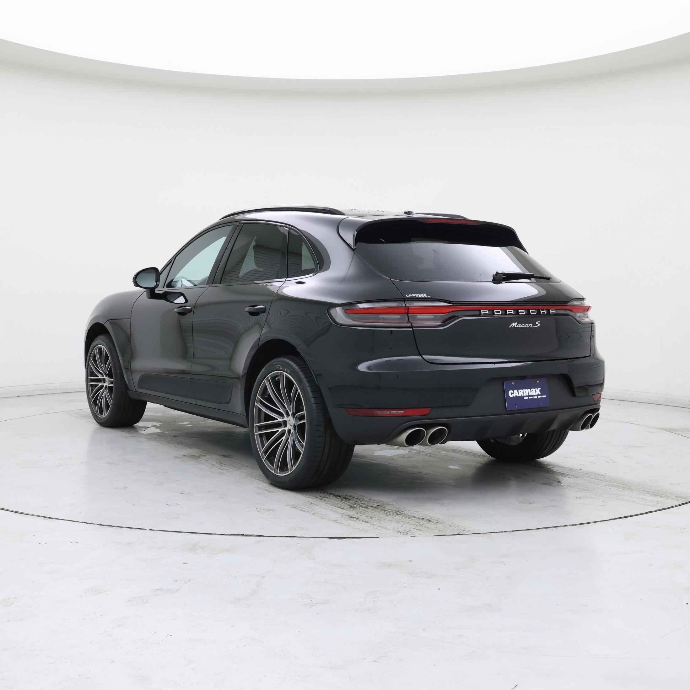 Thumbnail: 2021 Porsche Macan - 2