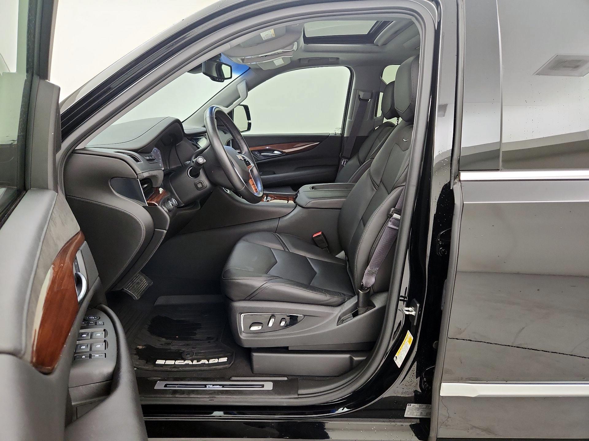 Thumbnail: 2015 Cadillac Escalade - 11