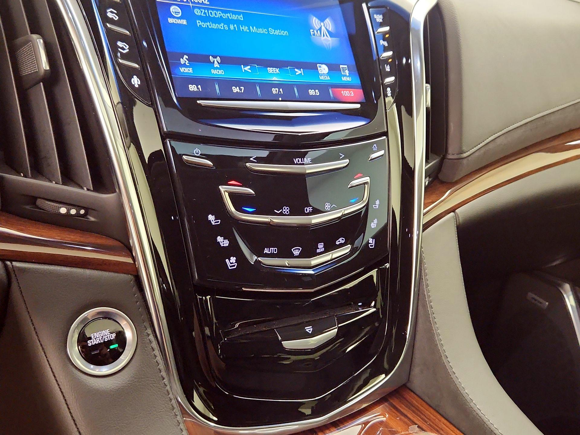 Thumbnail: 2015 Cadillac Escalade - 17
