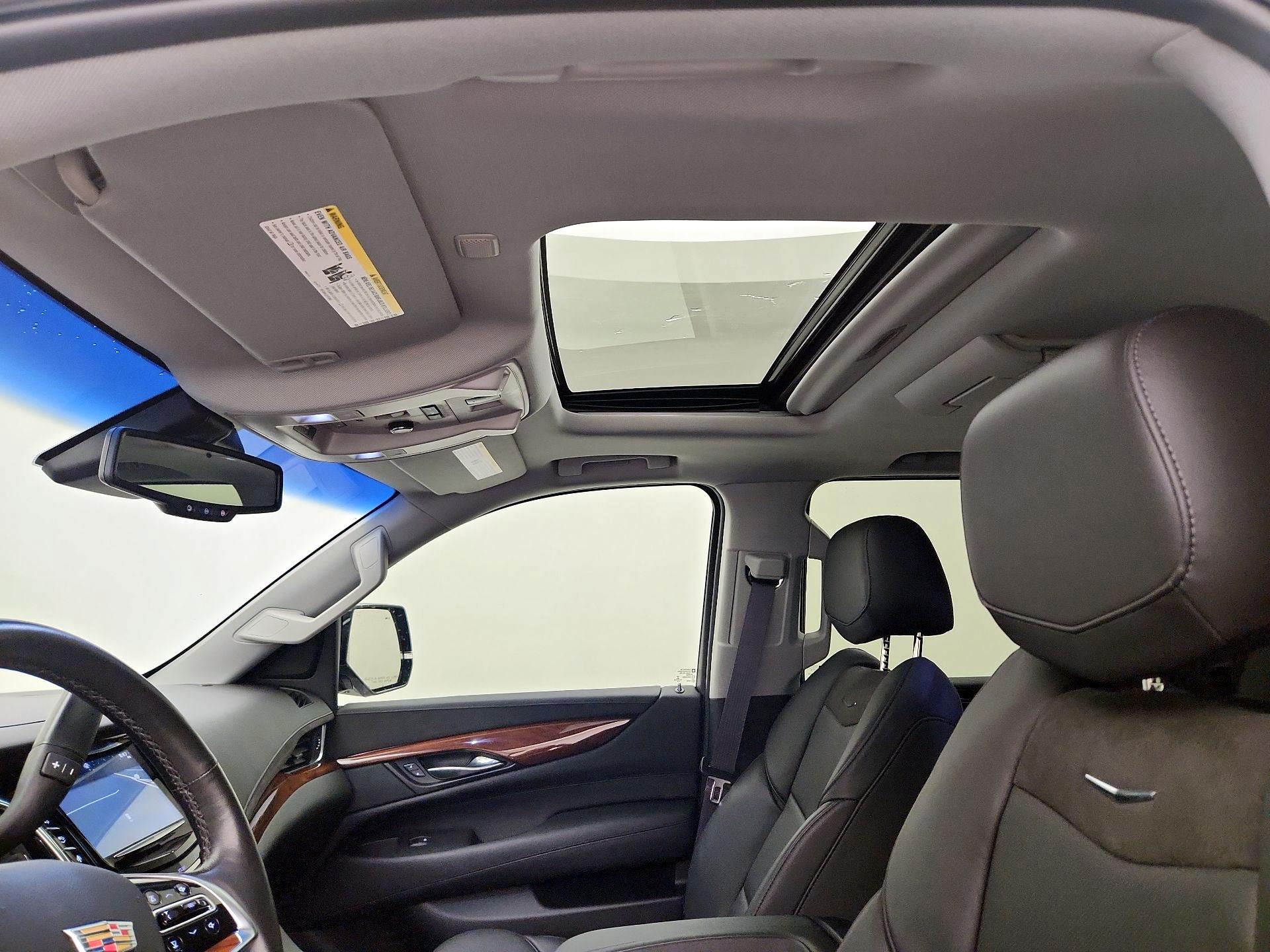 Thumbnail: 2015 Cadillac Escalade - 20