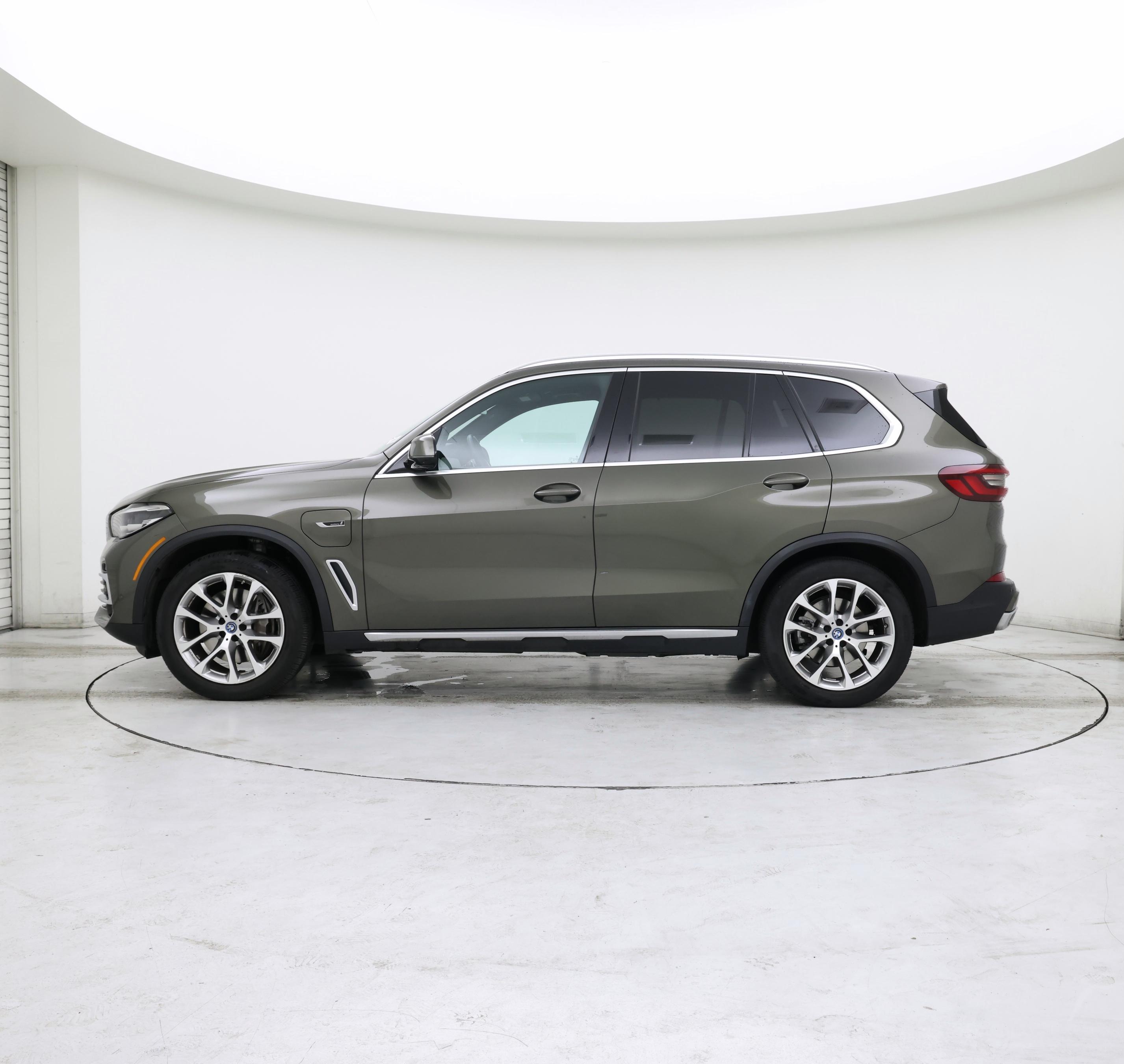 Thumbnail: 2022 BMW X5 - 3