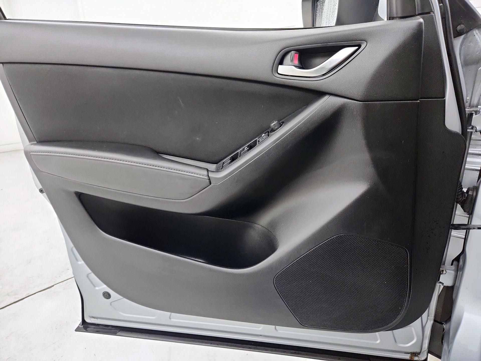 Thumbnail: 2016 Mazda CX-5 - 12
