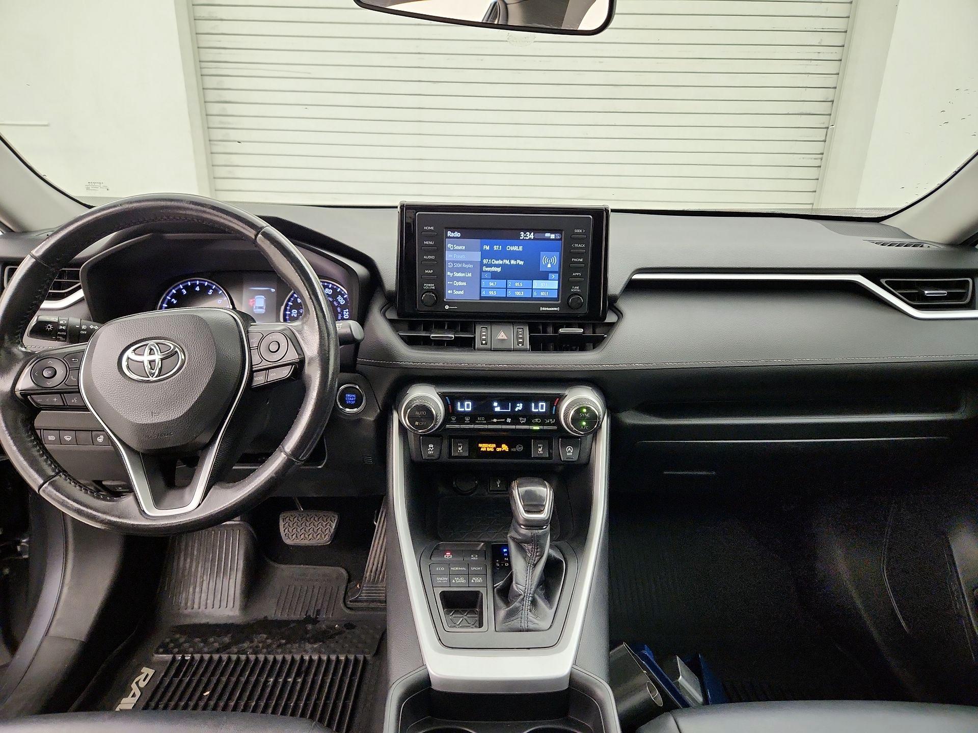 Thumbnail: 2020 Toyota RAV4 - 9