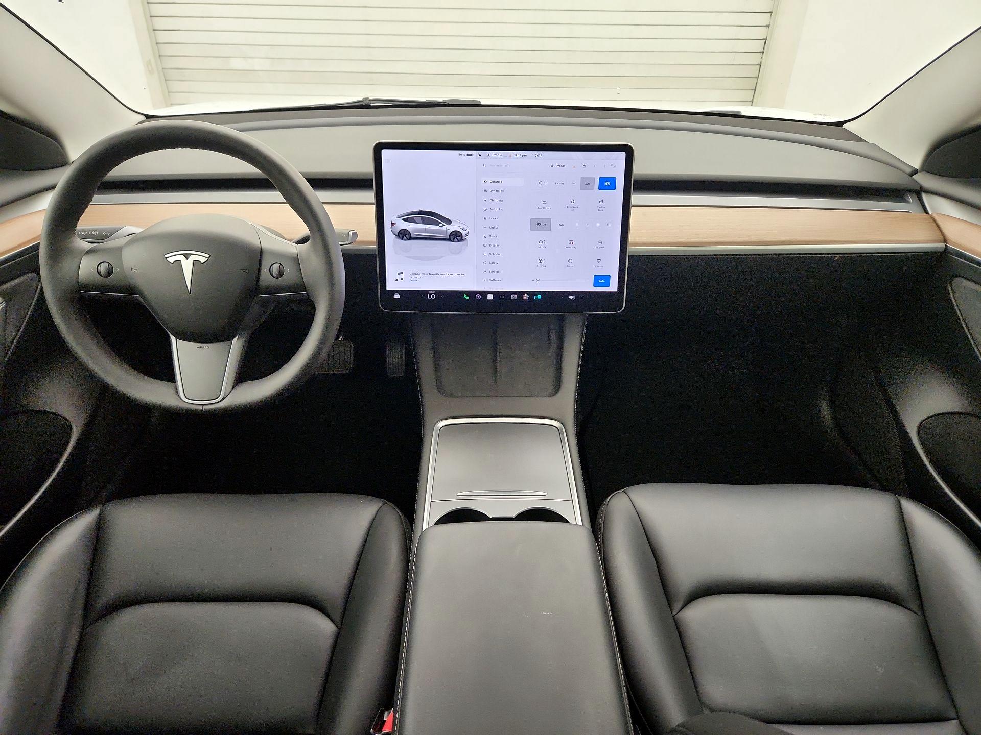 Thumbnail: 2023 Tesla Model 3 - 9