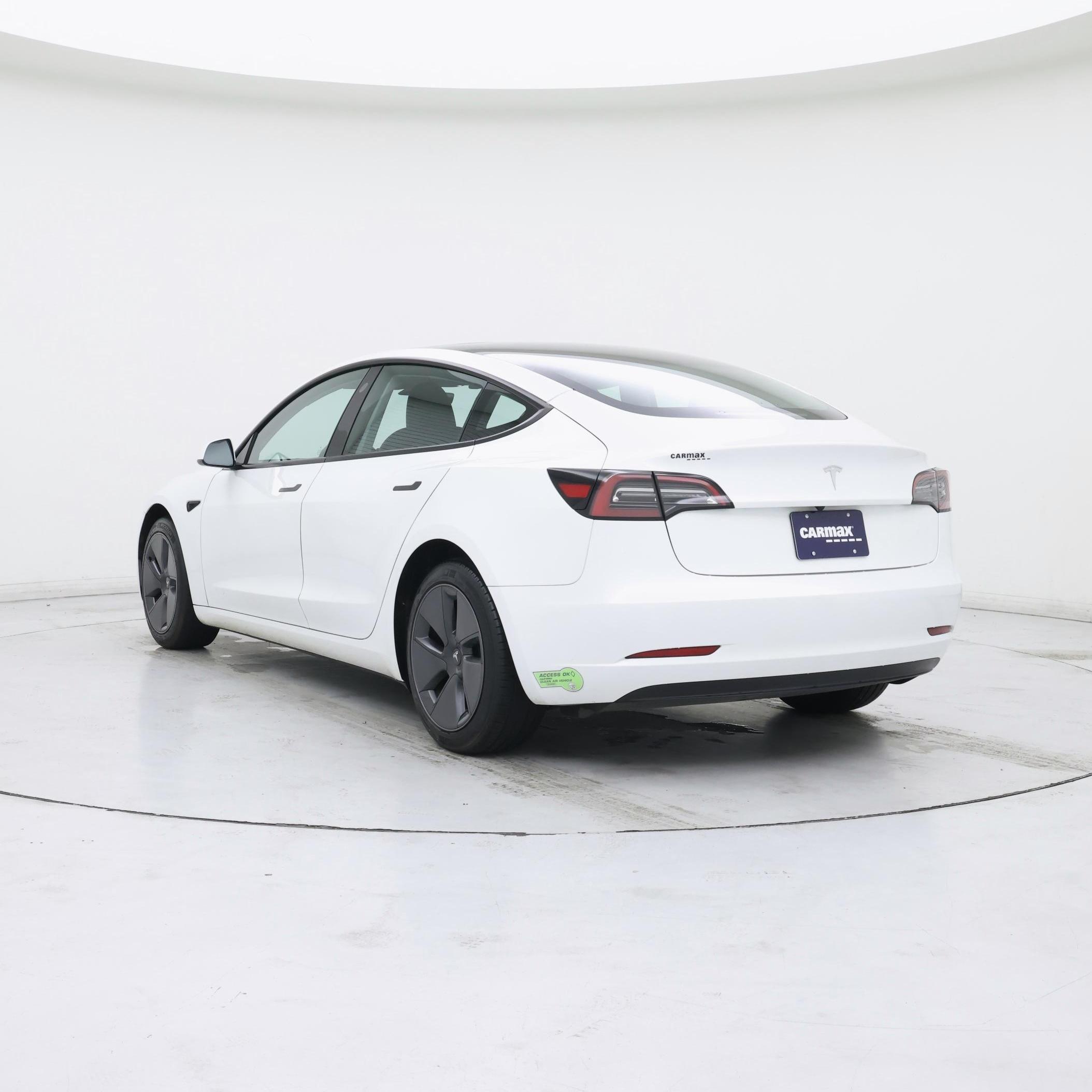Thumbnail: 2023 Tesla Model 3 - 2