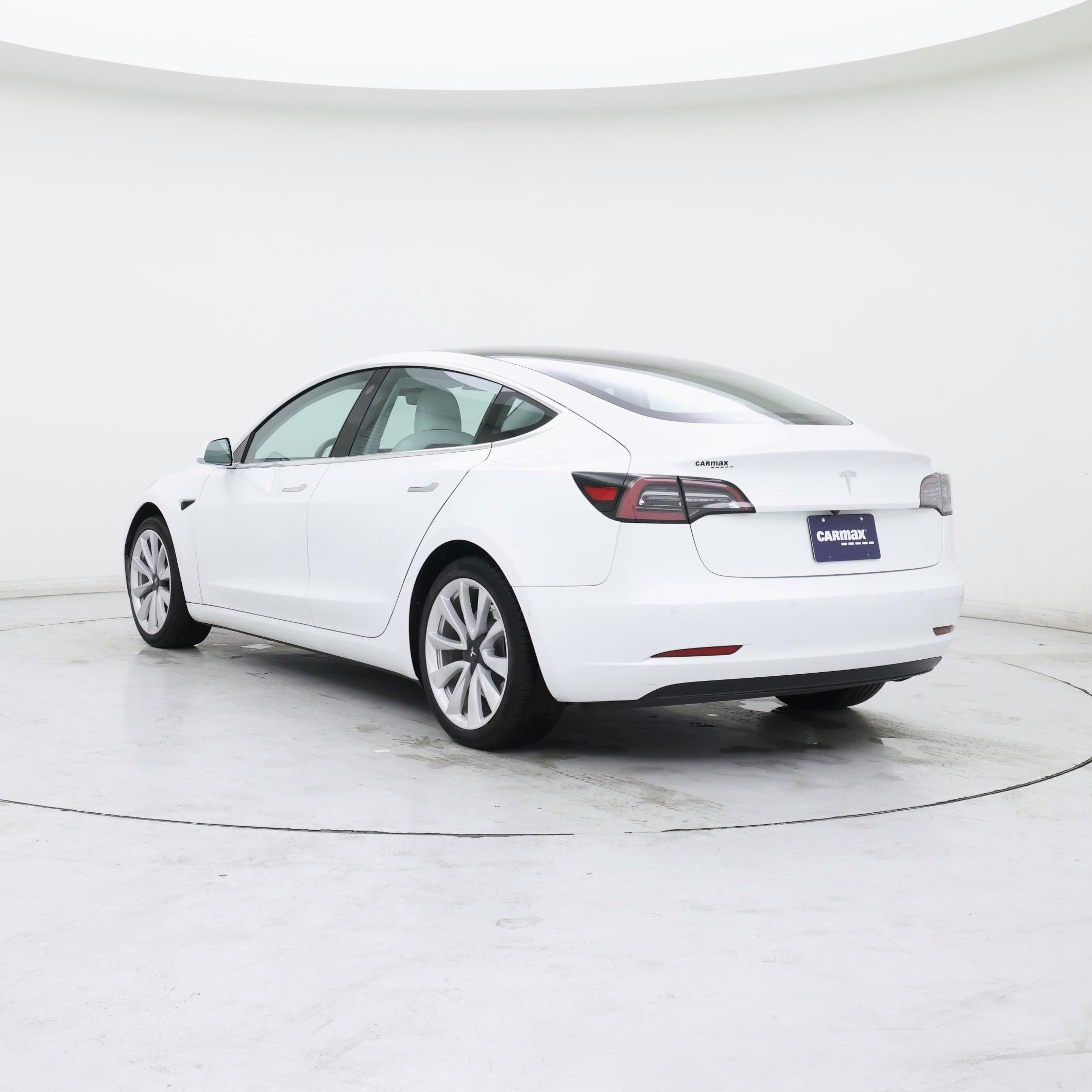 Thumbnail: 2019 Tesla Model 3 - 2