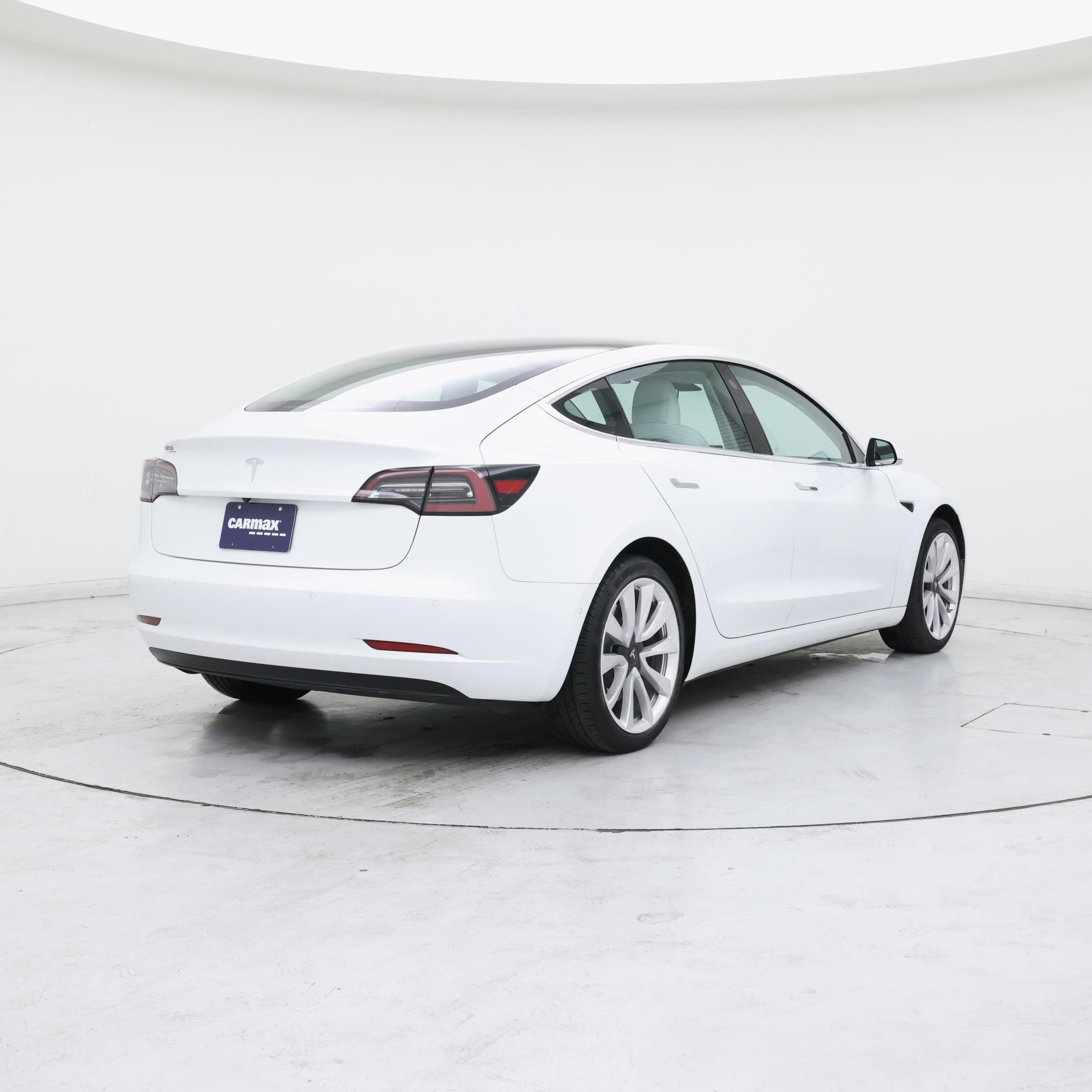 Thumbnail: 2019 Tesla Model 3 - 8