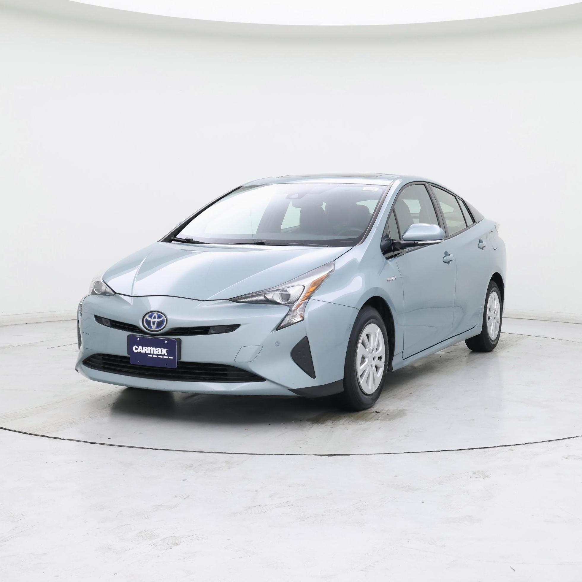Thumbnail: 2018 Toyota Prius - 4