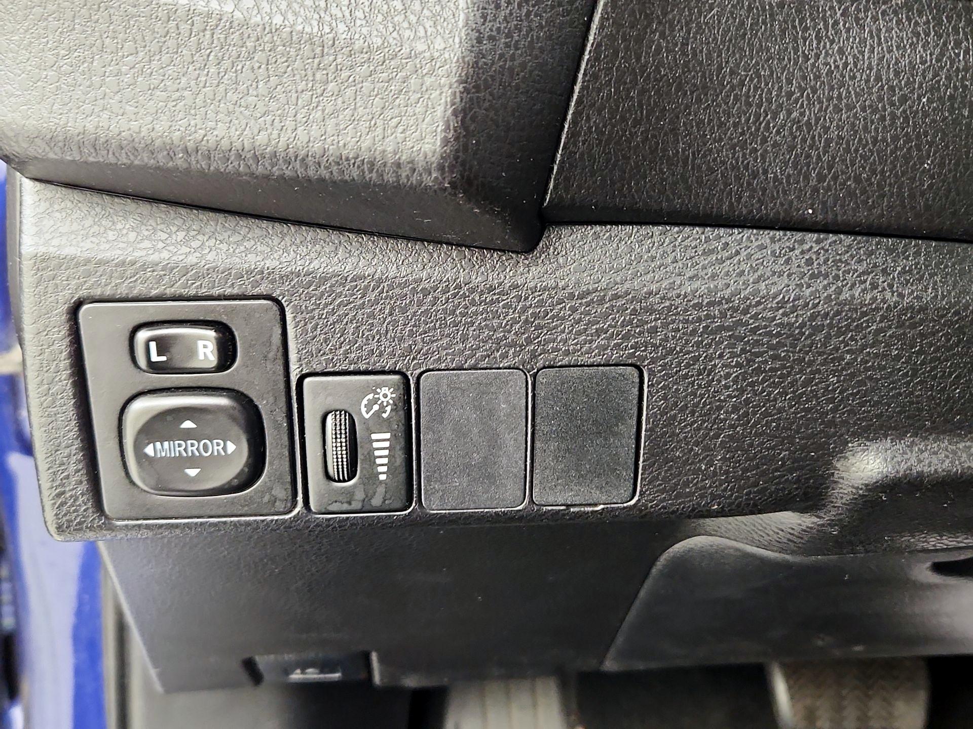 Thumbnail: 2016 Toyota Corolla - 13