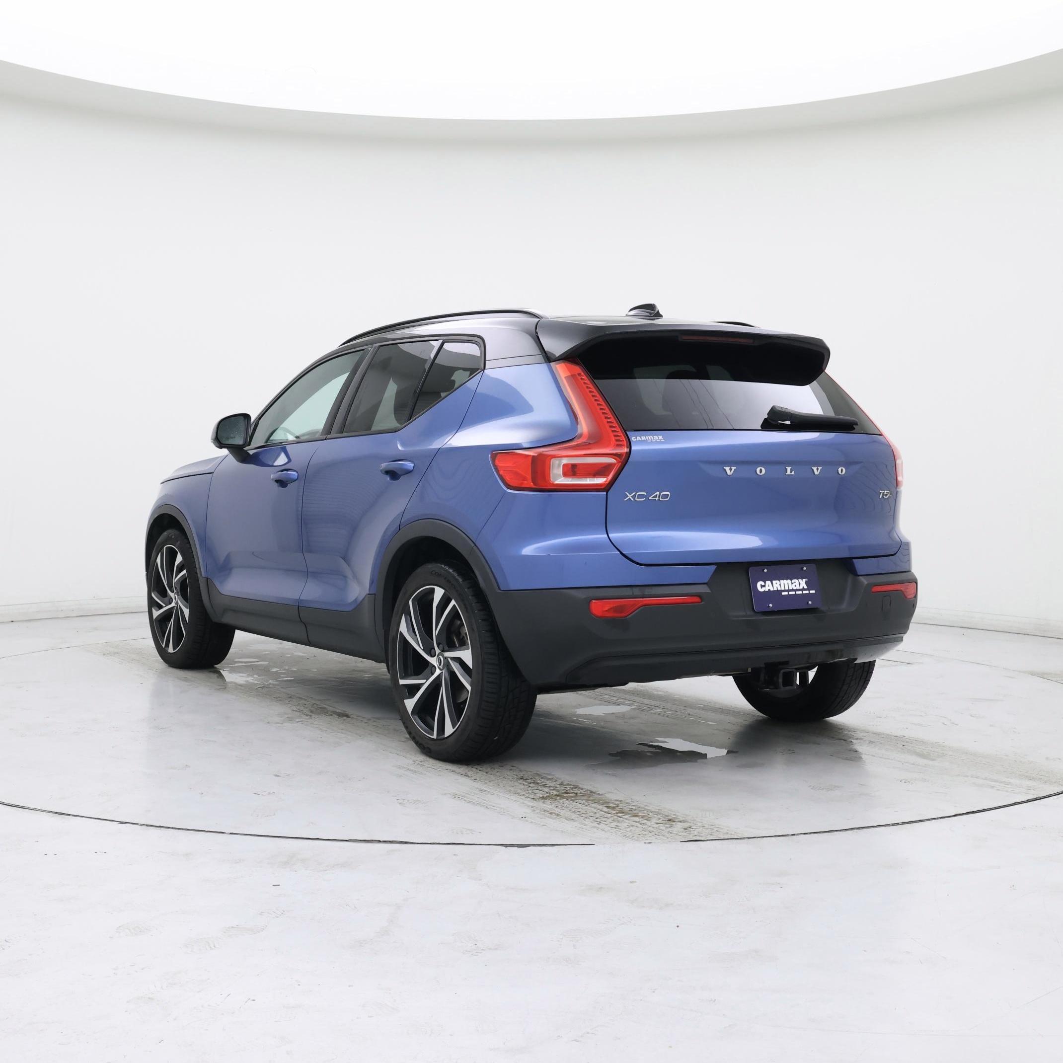 Thumbnail: 2021 Volvo XC40 - 2
