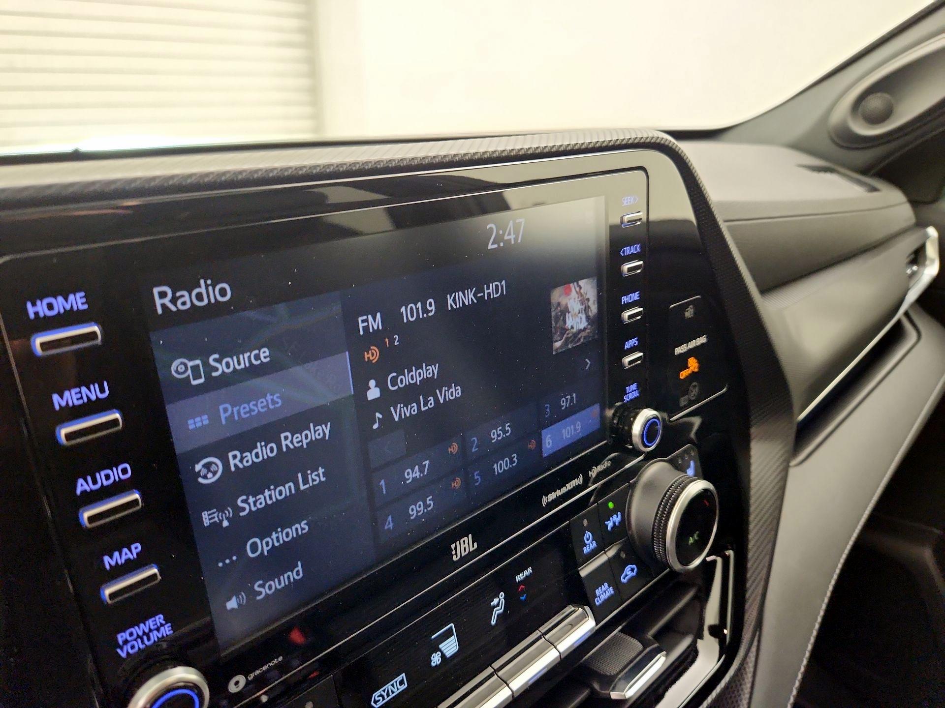 Thumbnail: 2021 Toyota Highlander - 16
