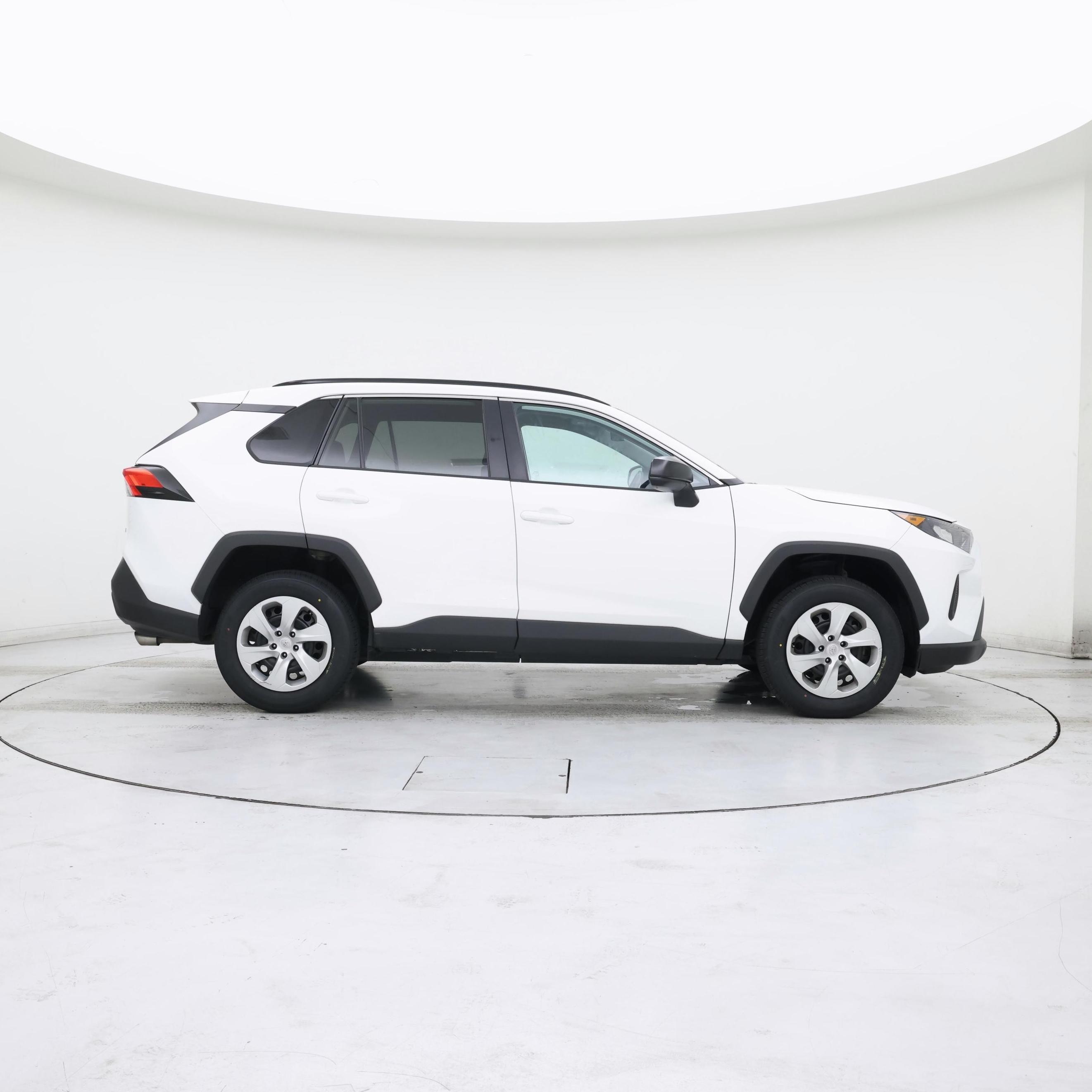 Thumbnail: 2021 Toyota RAV4 - 7