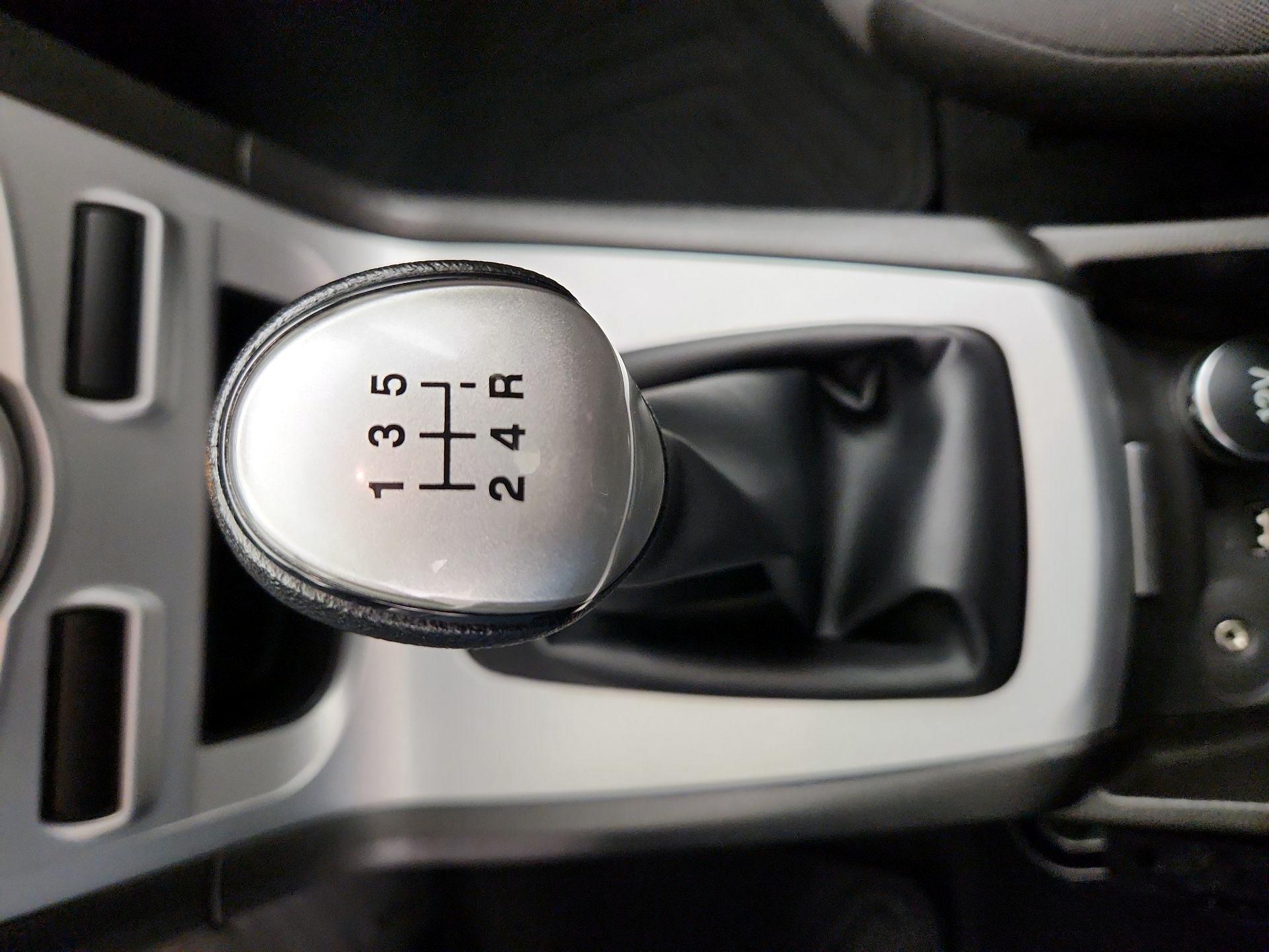 Thumbnail: 2019 Ford Fiesta - 17