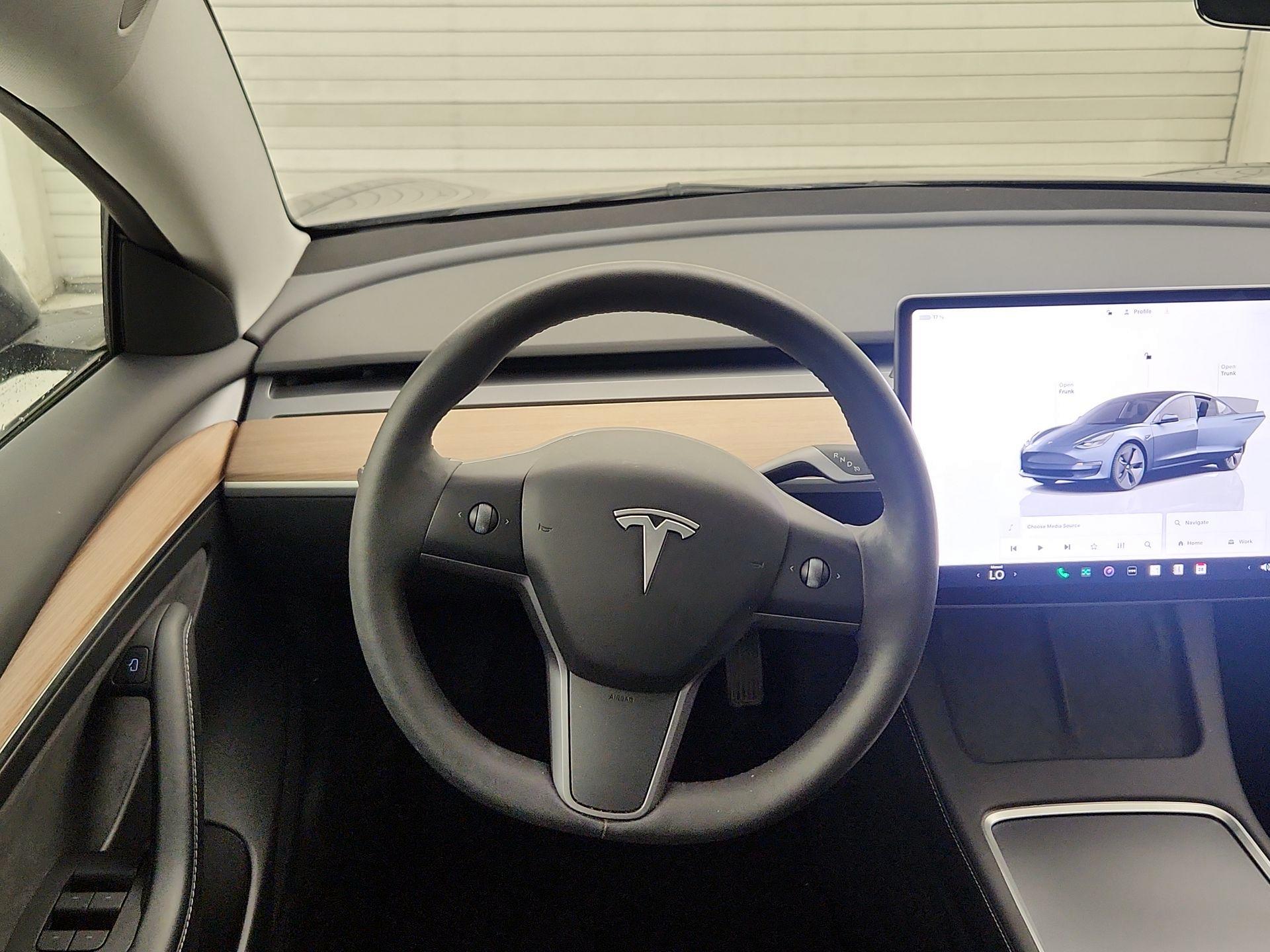 Thumbnail: 2023 Tesla Model 3 - 10