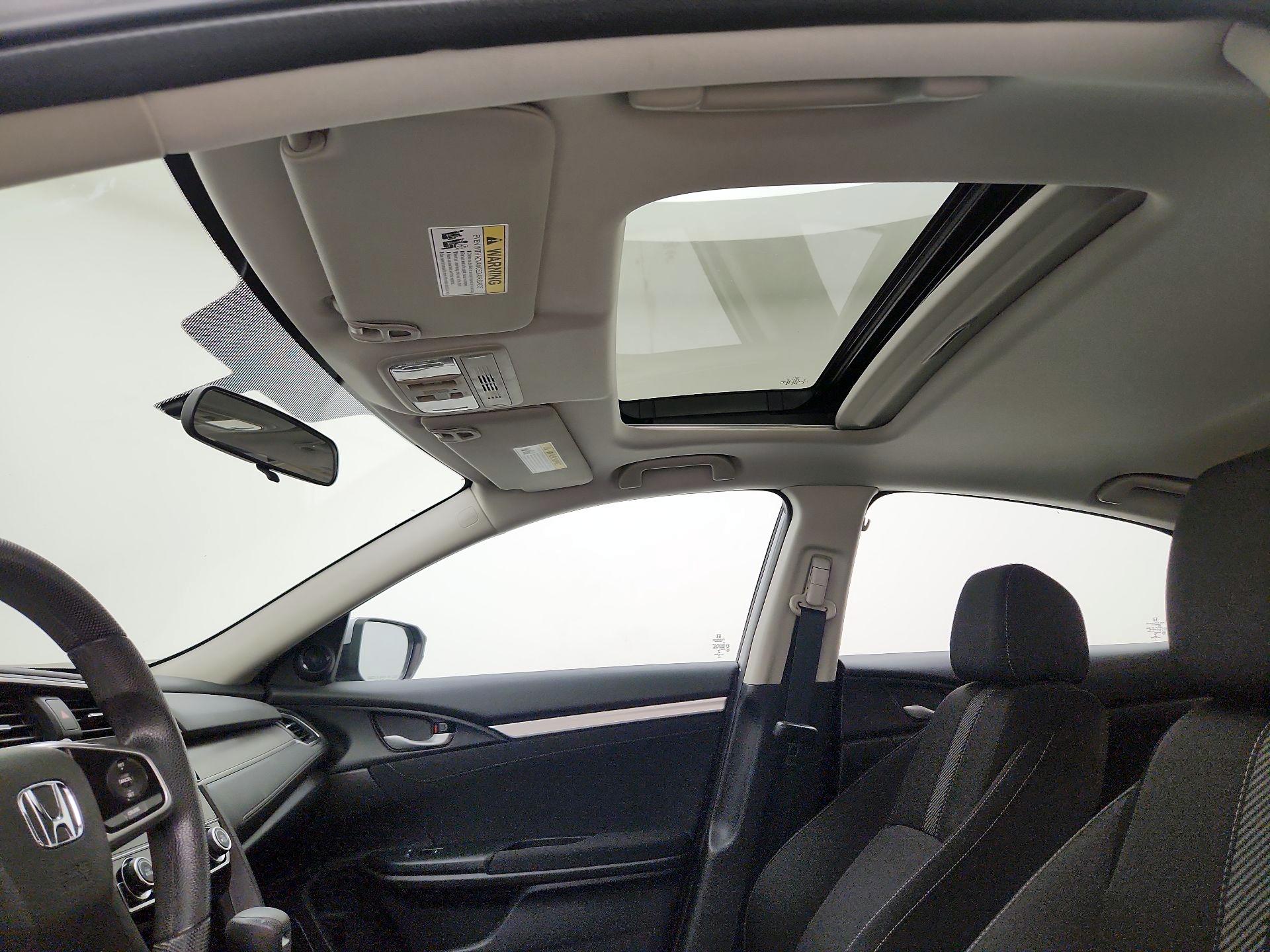 Thumbnail: 2016 Honda Civic - 19