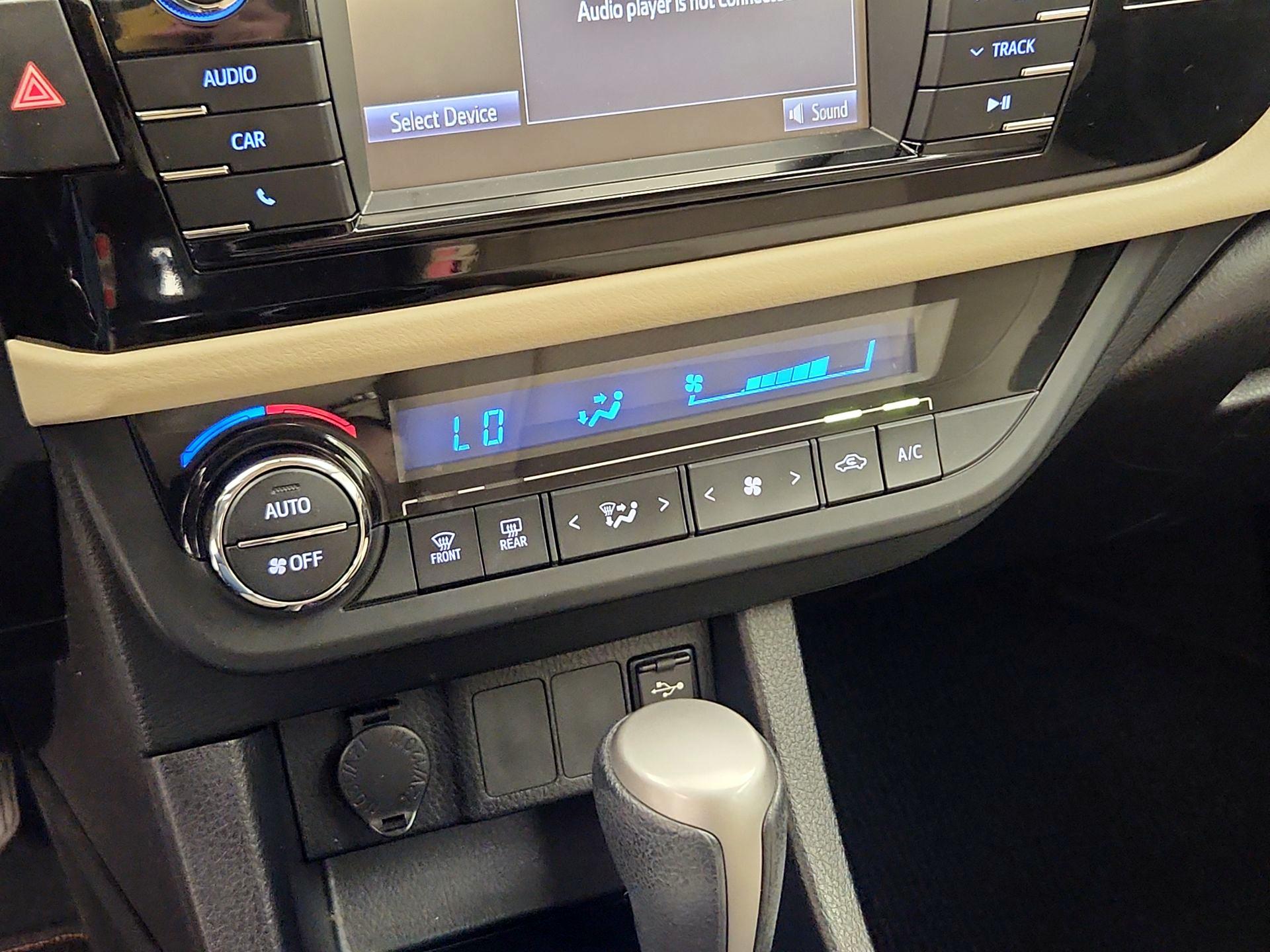 Thumbnail: 2014 Toyota Corolla - 14